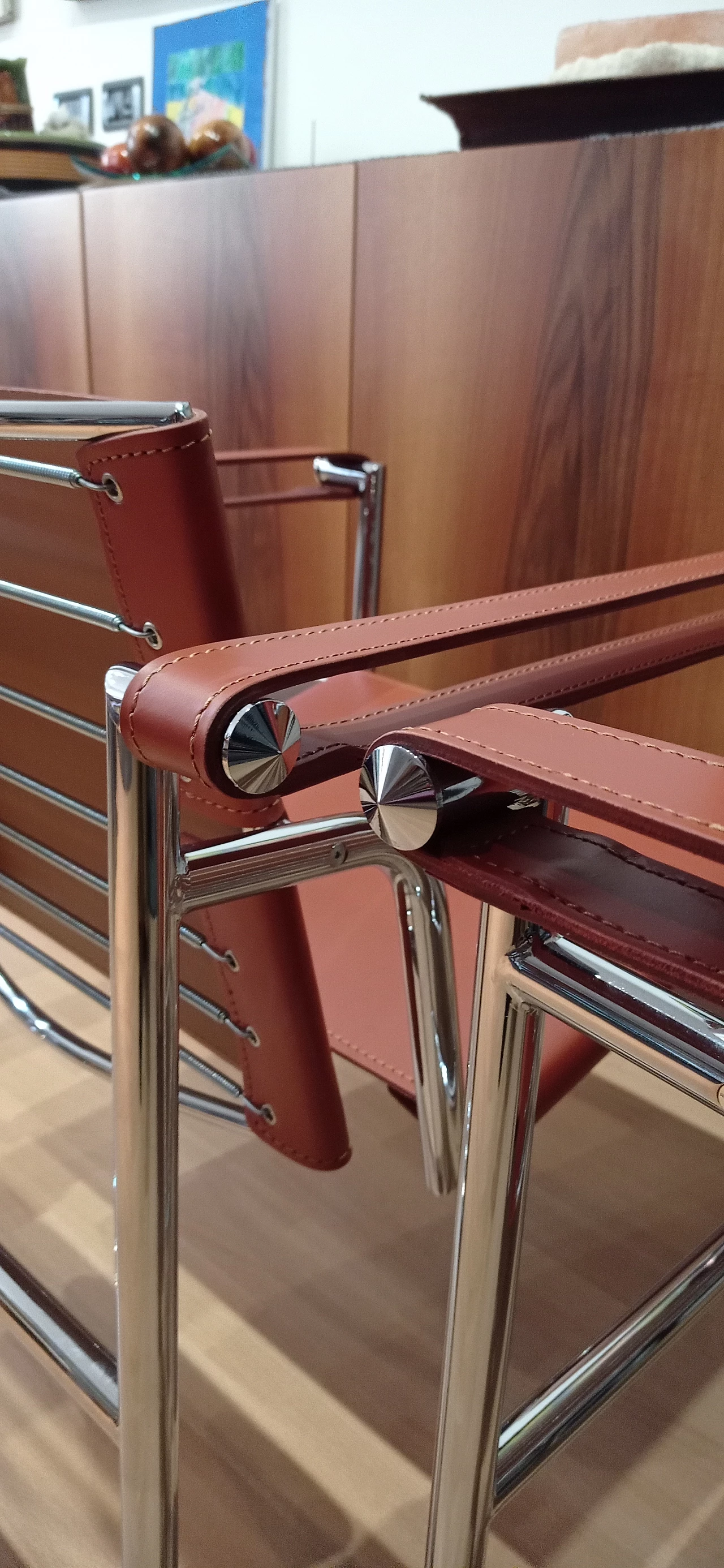 Pair of LC1 leather armchairs by Le Corbusier, P. Jeanneret and C. Perriand for Alivar, 1980s 109