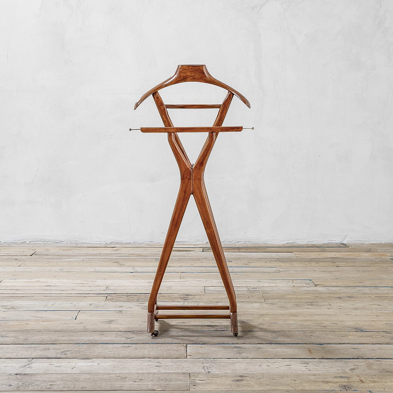 Double wooden valet stand for Fratelli Reguitti, 1950s 2