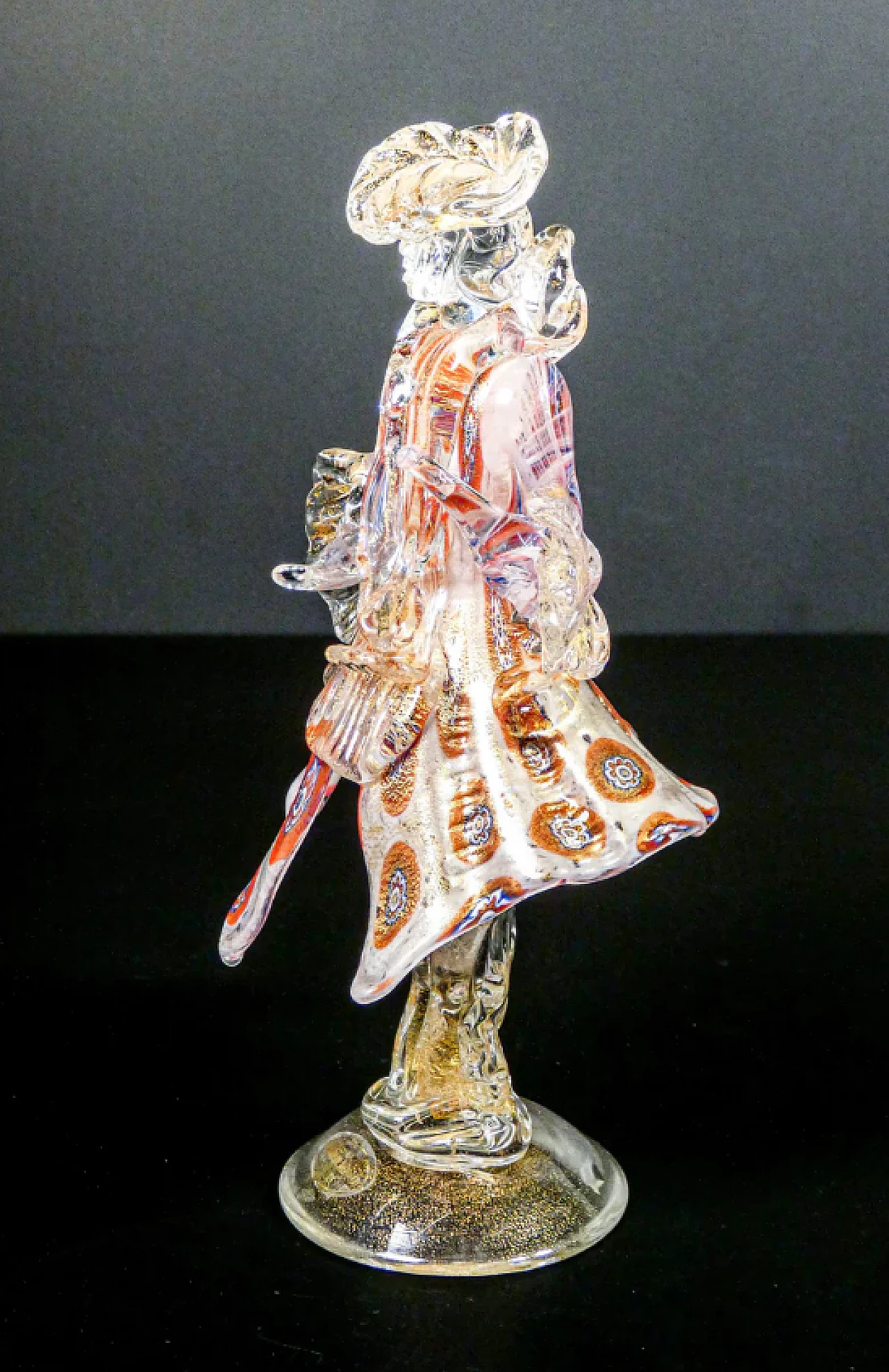 Coppia di figure goldoniane, Cavaliere e Dama in vetro soffiato policromo di Murano, primo '900 5