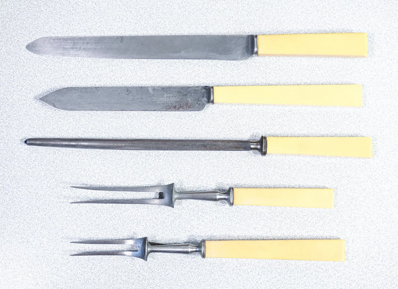 Cutlery service by Walker & Hall Ltd with oak case, 1920s 10