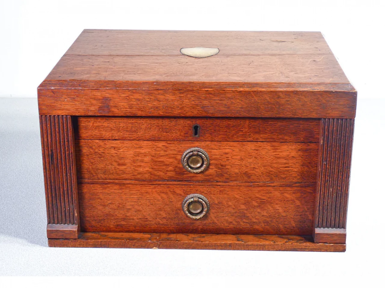 Cutlery service by Walker & Hall Ltd with oak case, 1920s 14