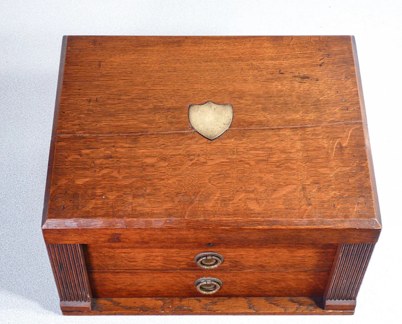 Cutlery service by Walker & Hall Ltd with oak case, 1920s 15