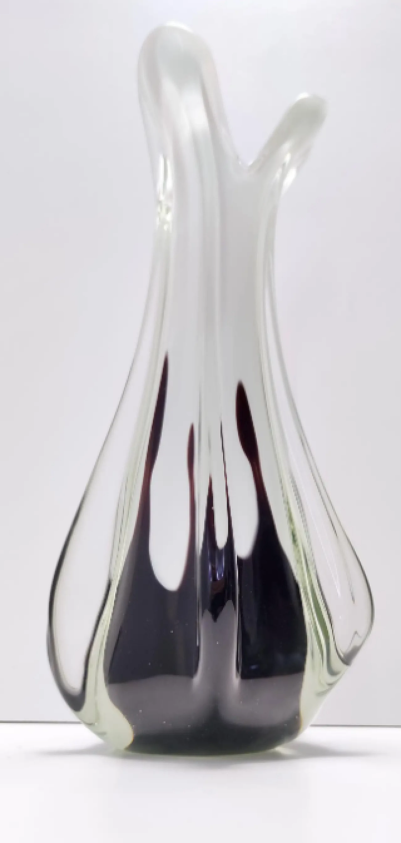 Vaso in vetro soffiato a mano bianco Sommerso dei Fratelli Toso, anni '60 5