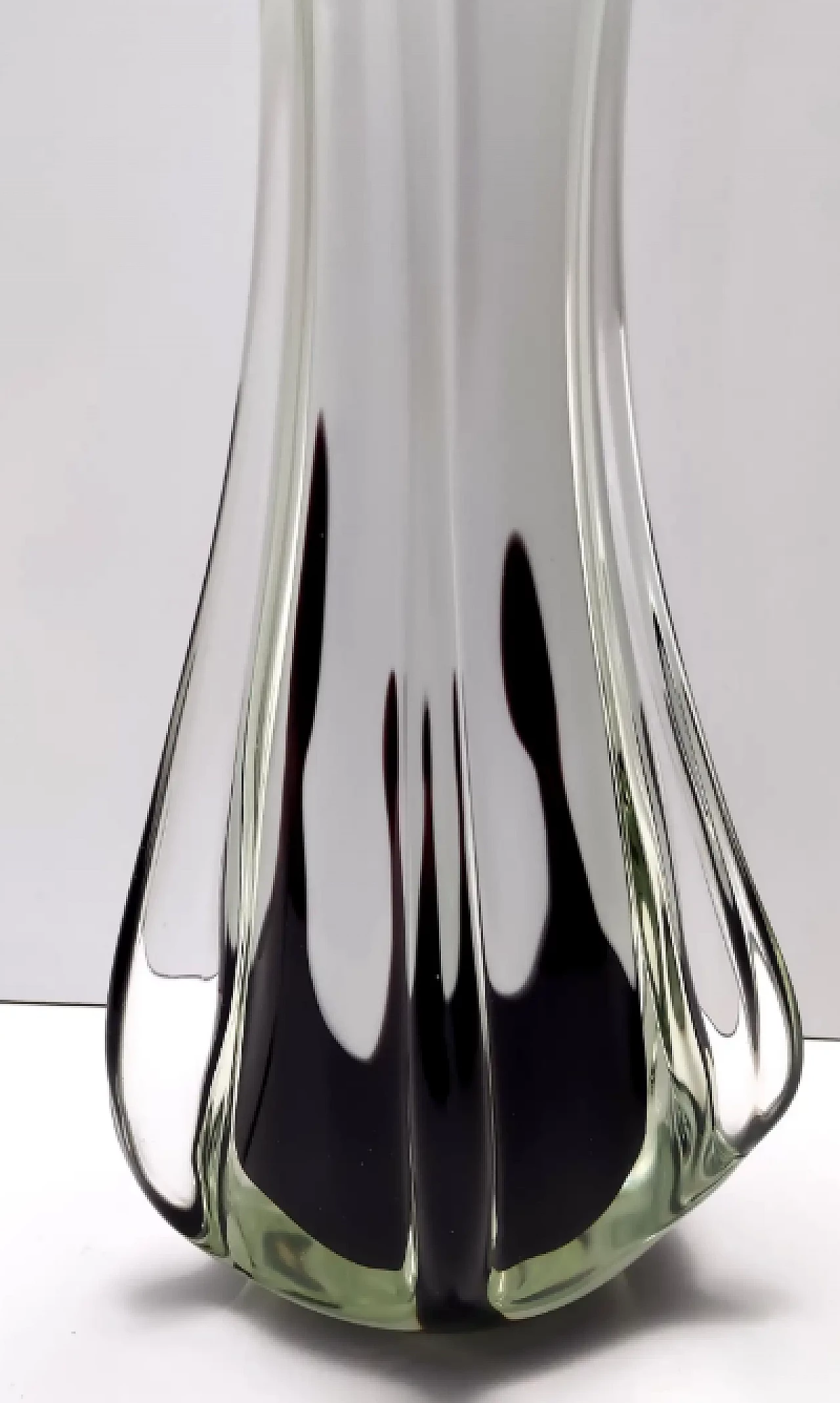 Vaso in vetro soffiato a mano bianco Sommerso dei Fratelli Toso, anni '60 10