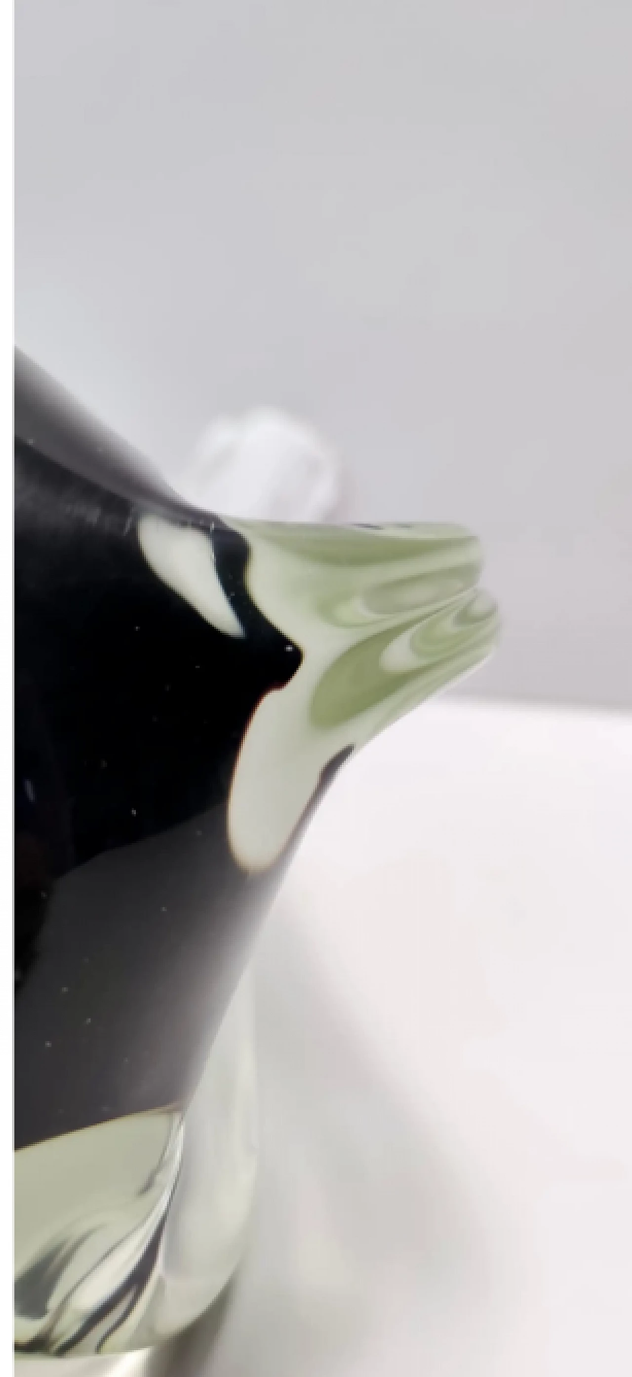 Vaso in vetro soffiato a mano bianco Sommerso dei Fratelli Toso, anni '60 13