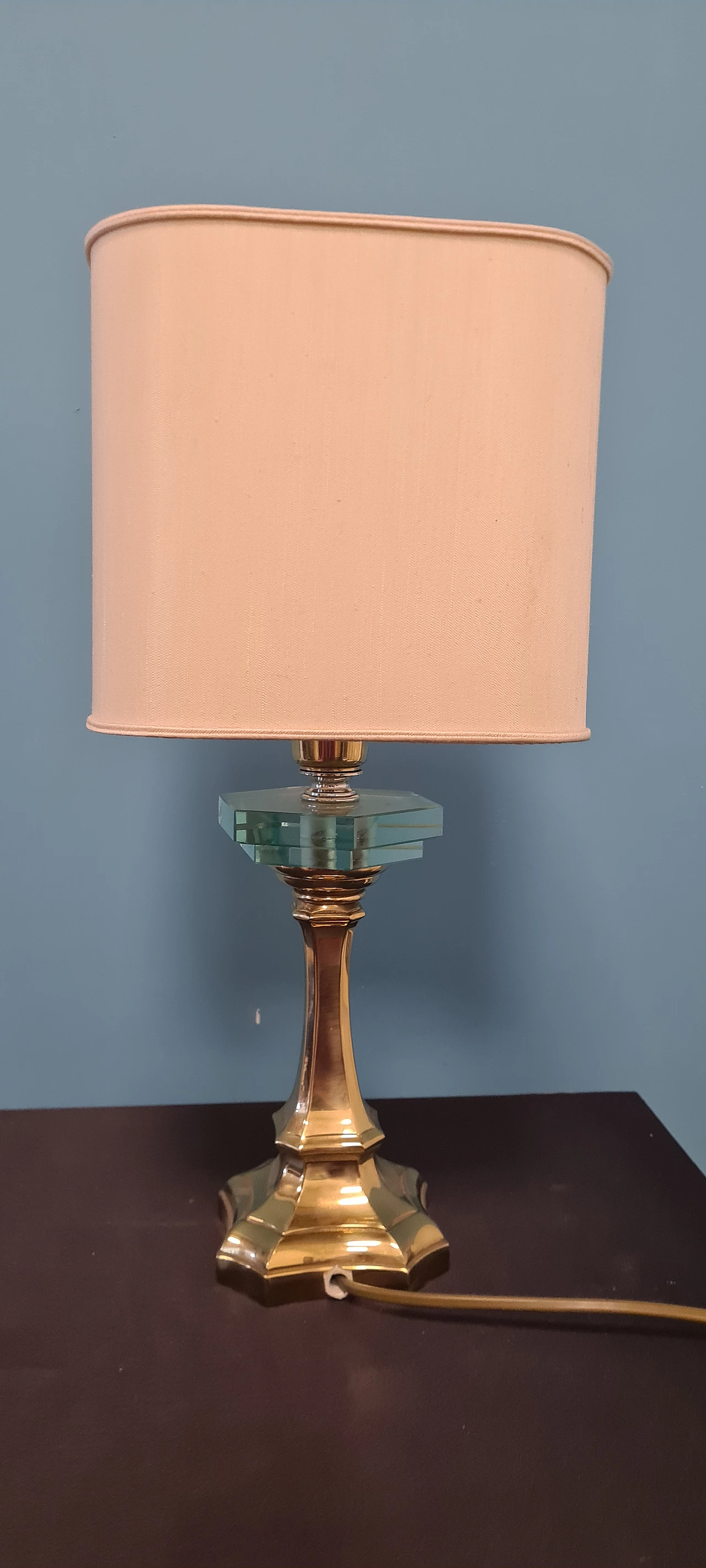 Pair of brass abat-jours with hexagonal glass detail by Lamp Art, 1970s 5