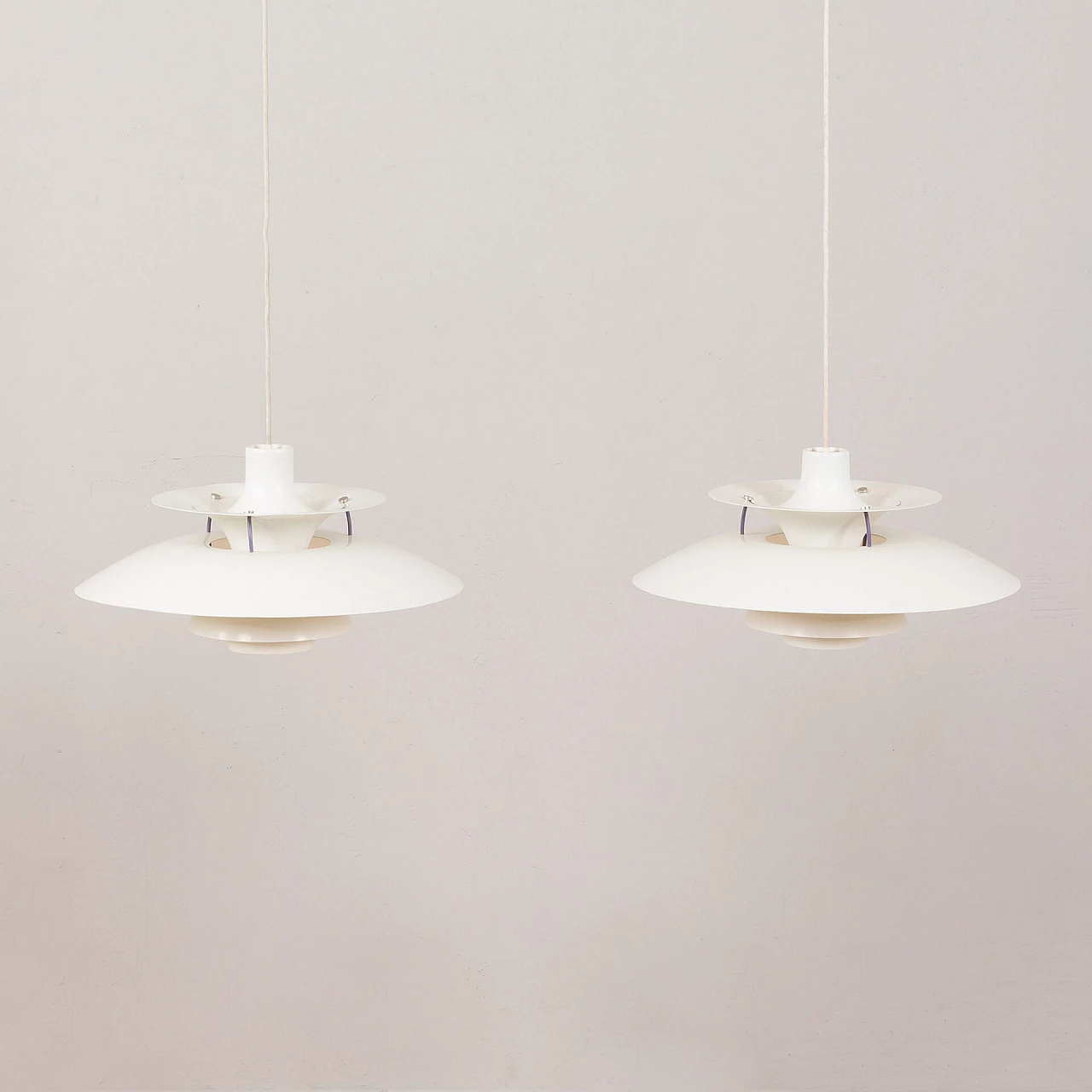 Coppia di lampade PH5 di Poul Henningsen per Louis Poulsen, anni '60 10