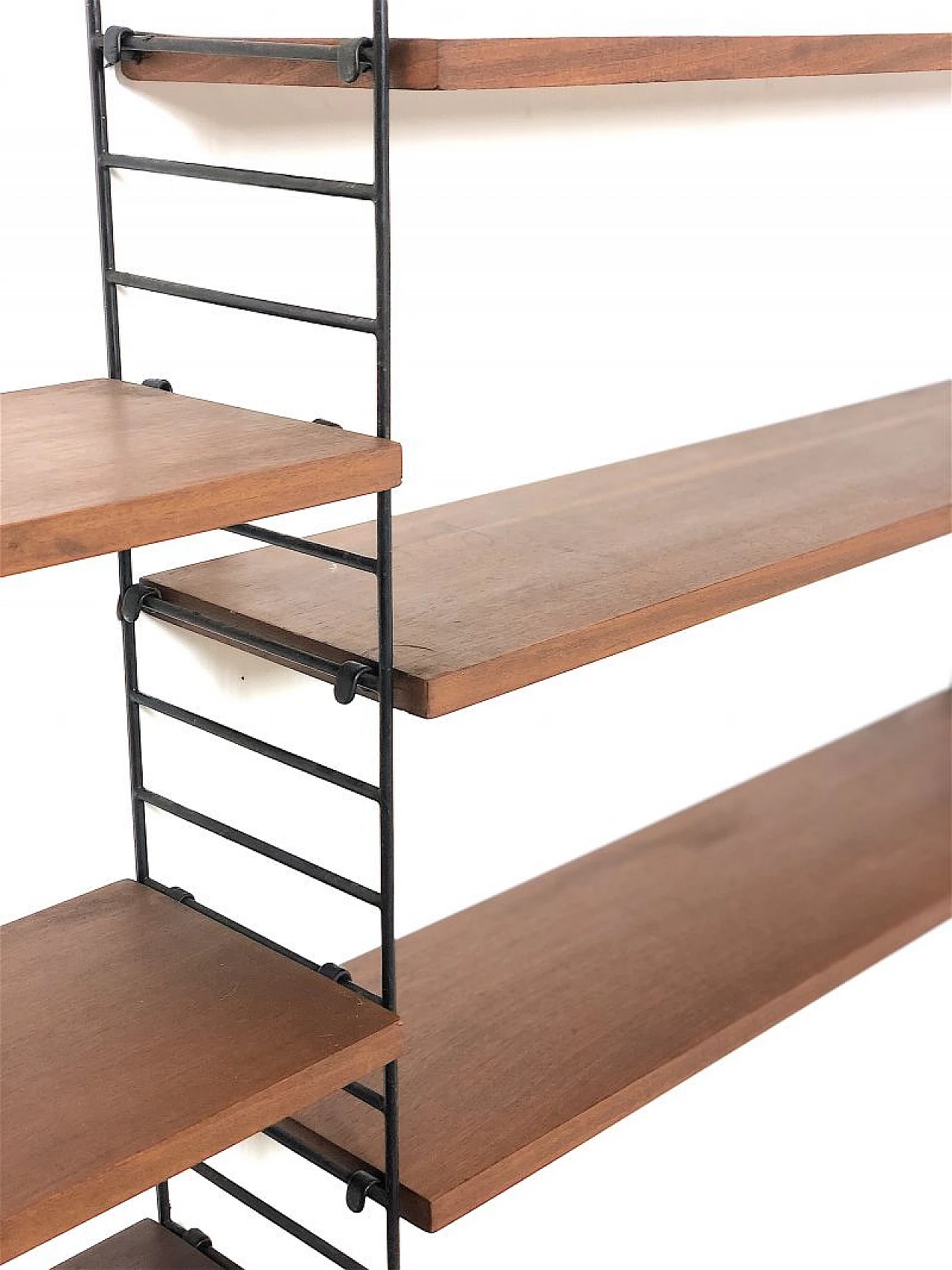 Libreria modulare sospesa in legno e metallo, anni '60 7