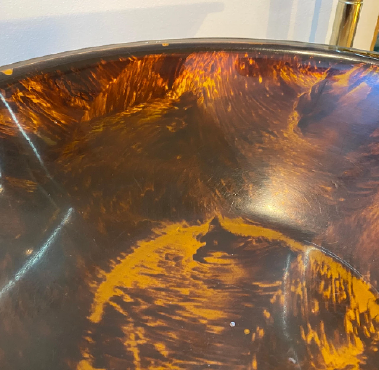 Tortoiseshell lucite and brass bowl in the style of Gabriella Crespi, 1970s 7