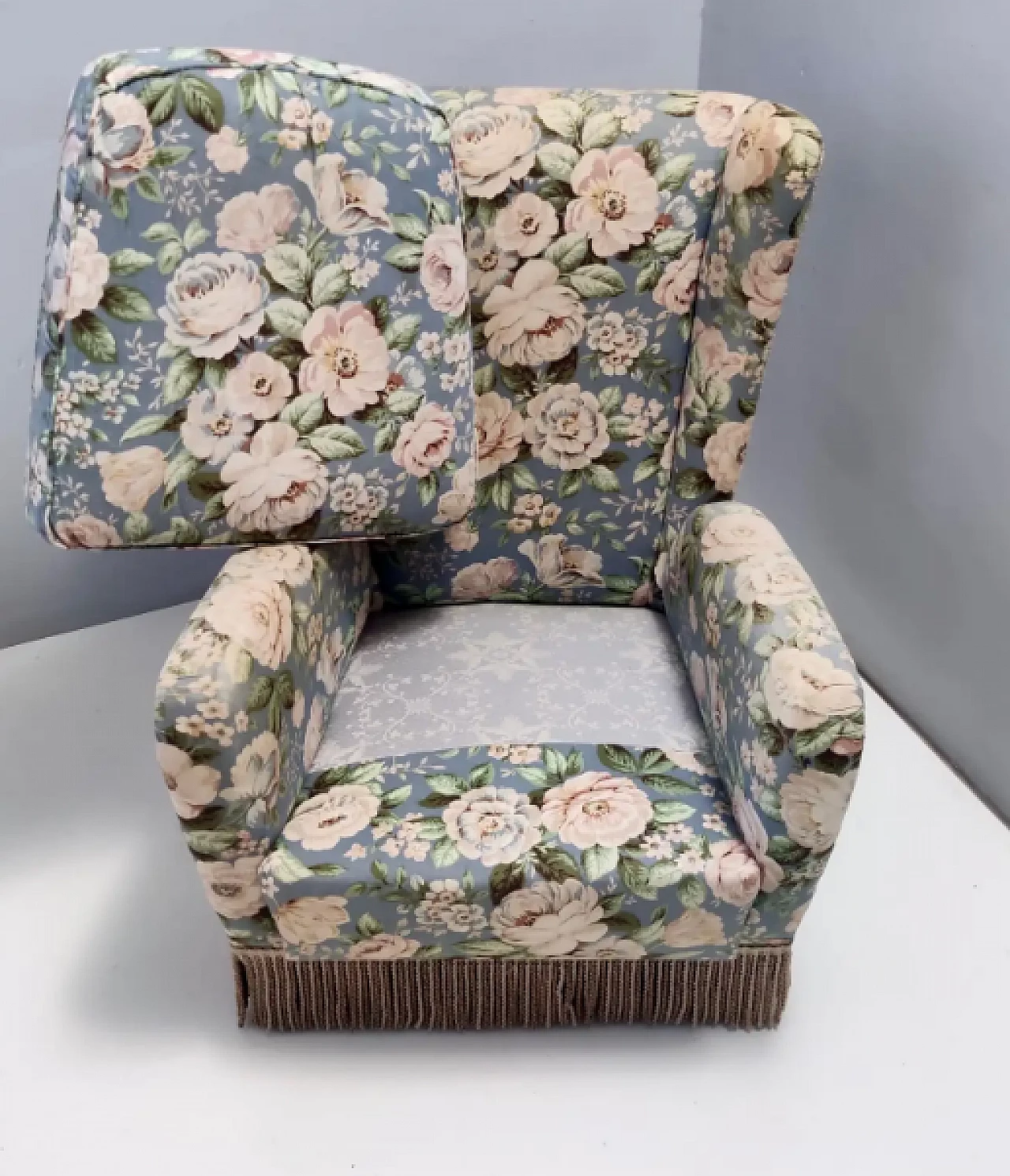 Wingback armchair in floral fabric by Paolo Buffa, 1950s 4