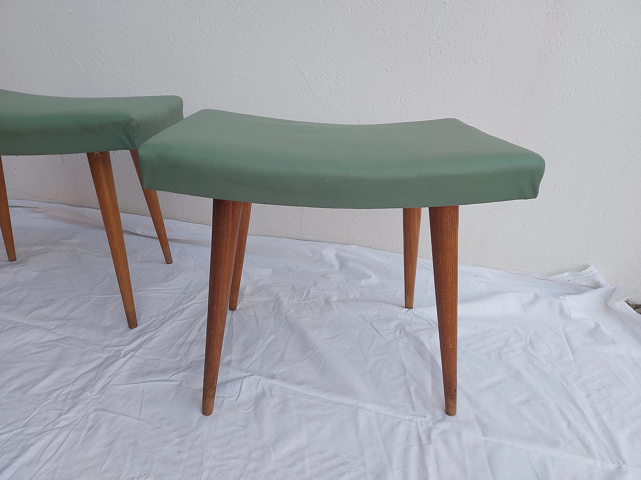 Pair of beech and cherry stools with leatherette seat, 1950s 2