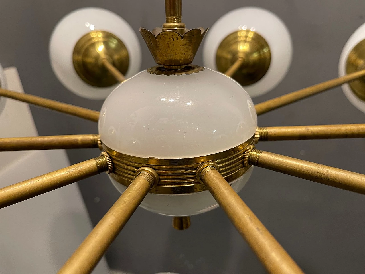 Lampadario a dieci luci stile Sputnik in vetro e ottone, anni '60 3