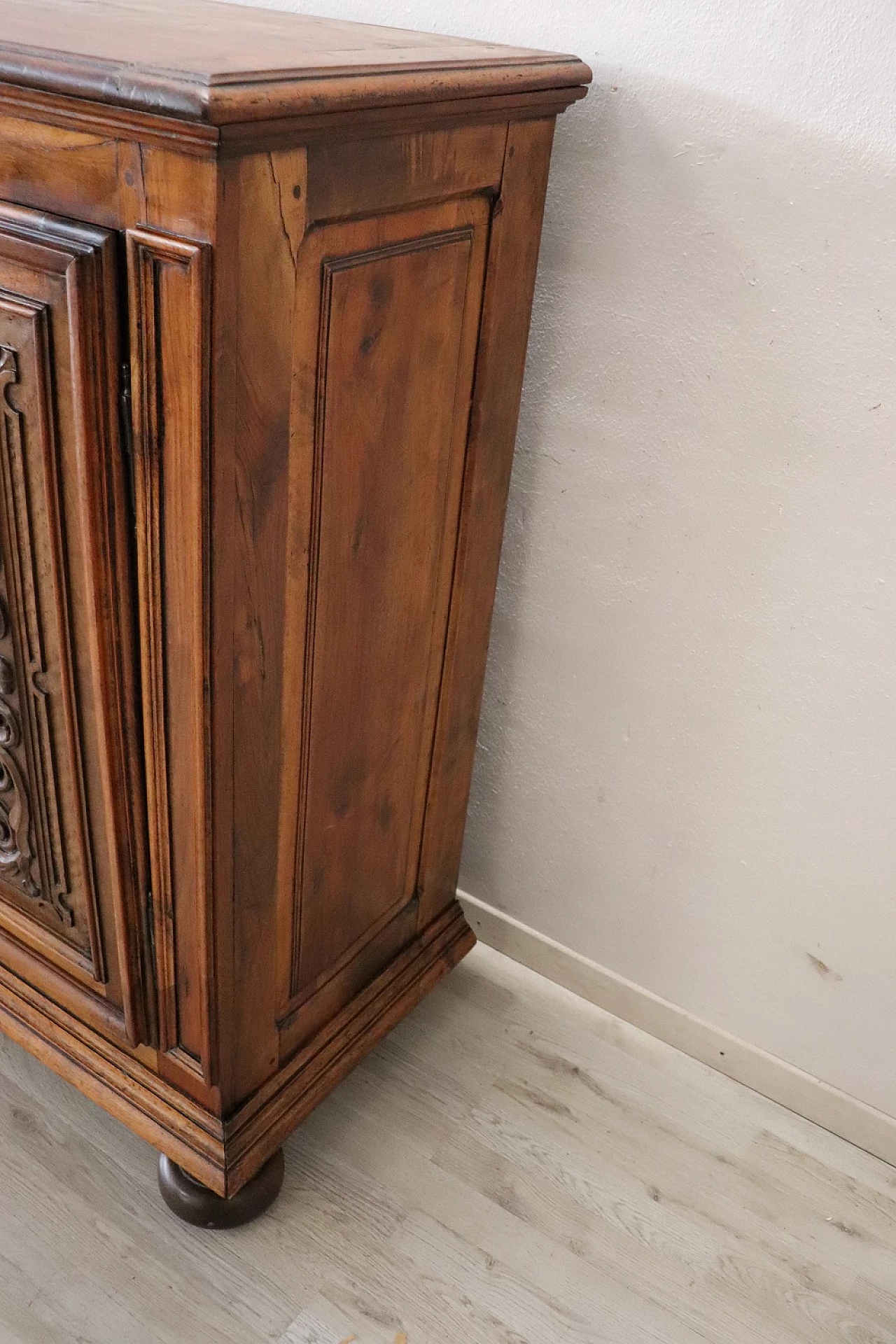 Credenza in noce massello, seconda metà dell'800 6