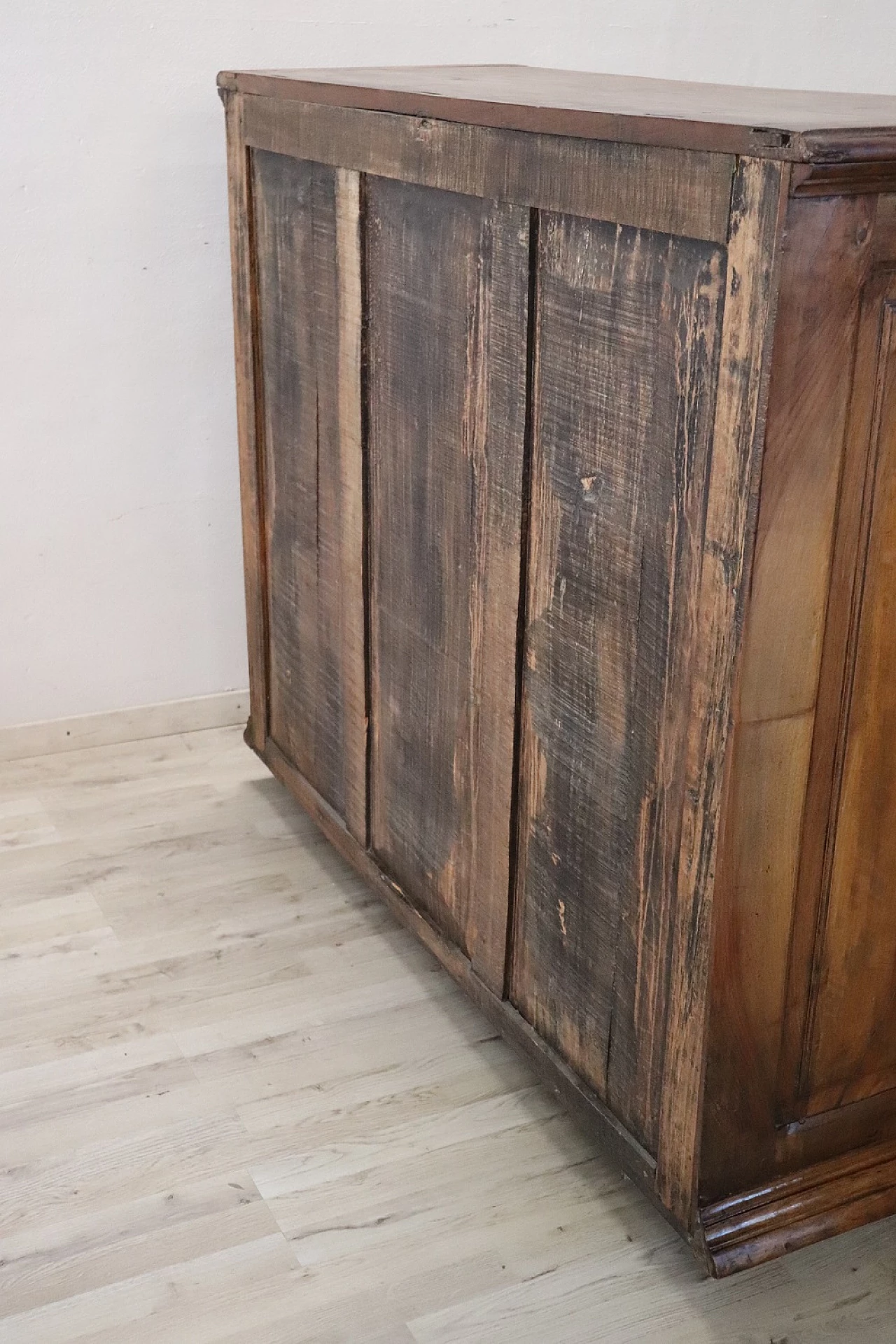 Credenza in noce massello, seconda metà dell'800 10