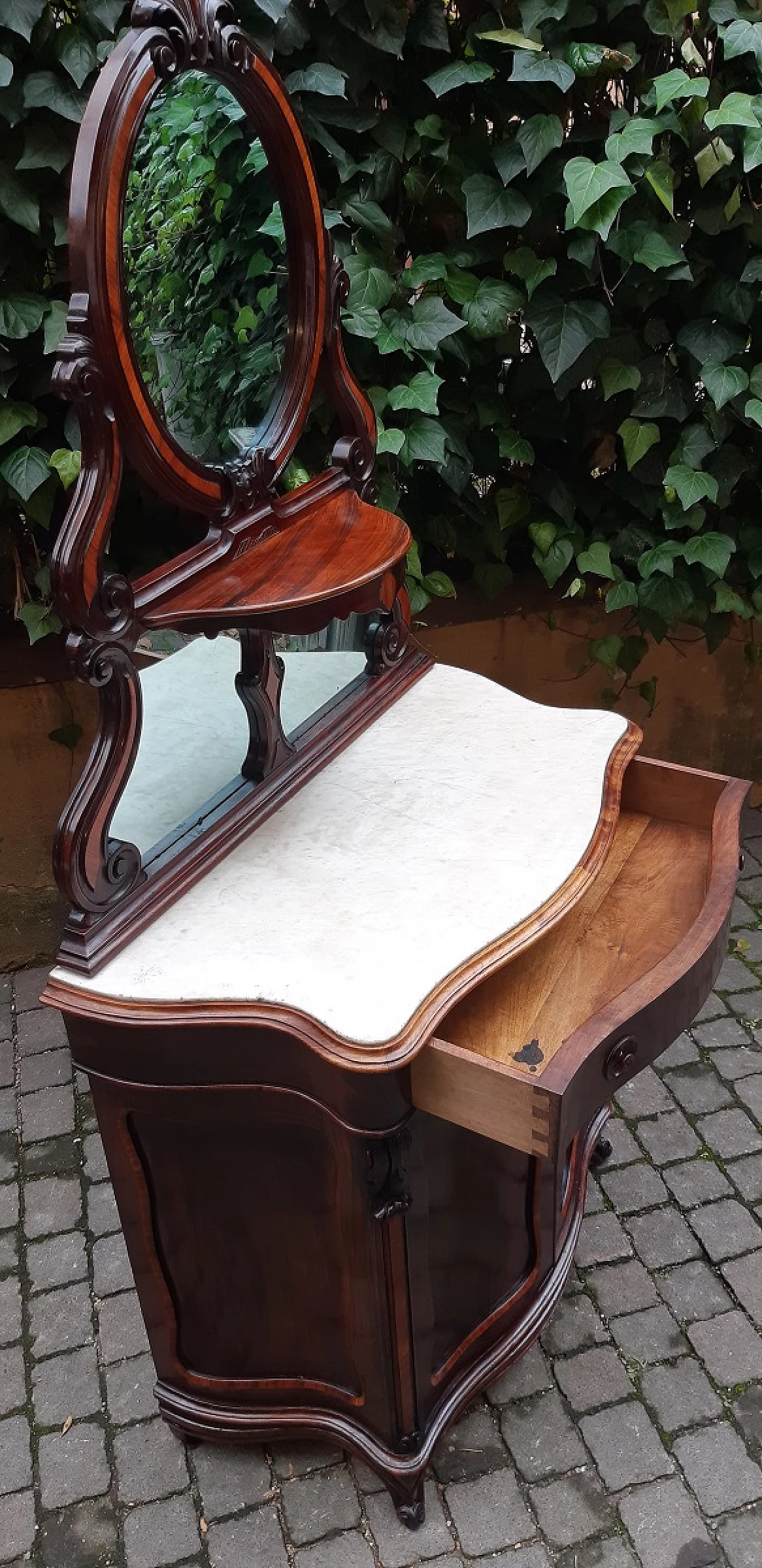 Louis Philippe vanity table in mahogany and bois de rose, 19th century 1