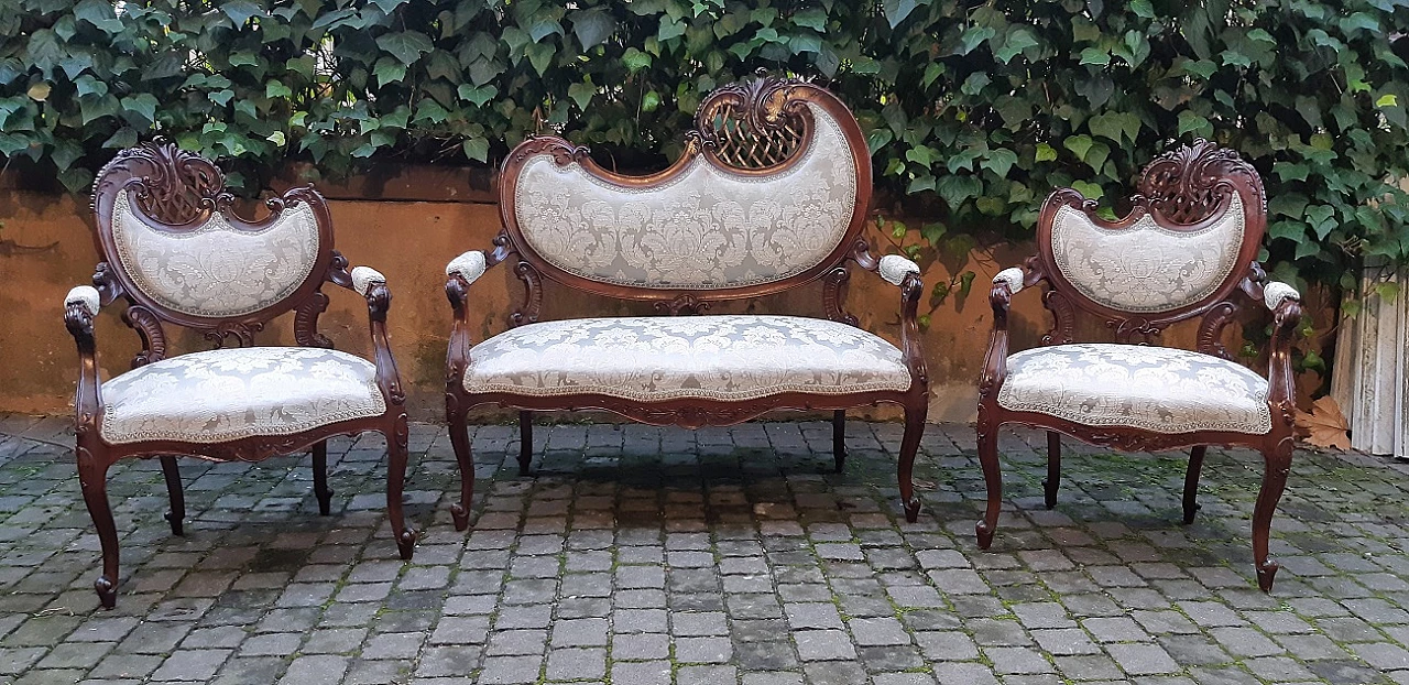 Mahogany Art Nouveau sofa and pair of armchairs, early 20th century 10