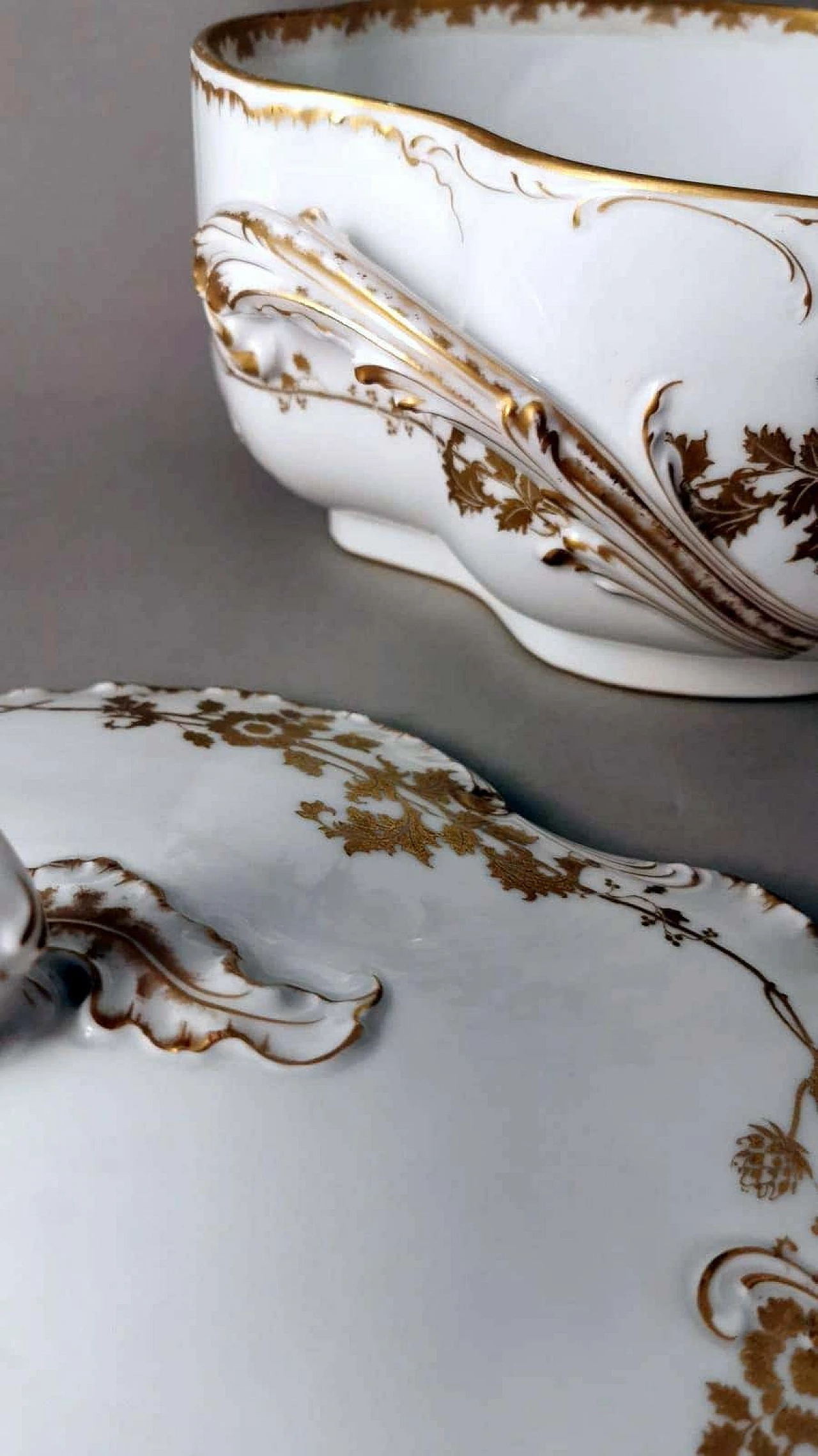 White porcelain tureen with gilt decoration by Haviland & Co Limoges, early 20th century 9