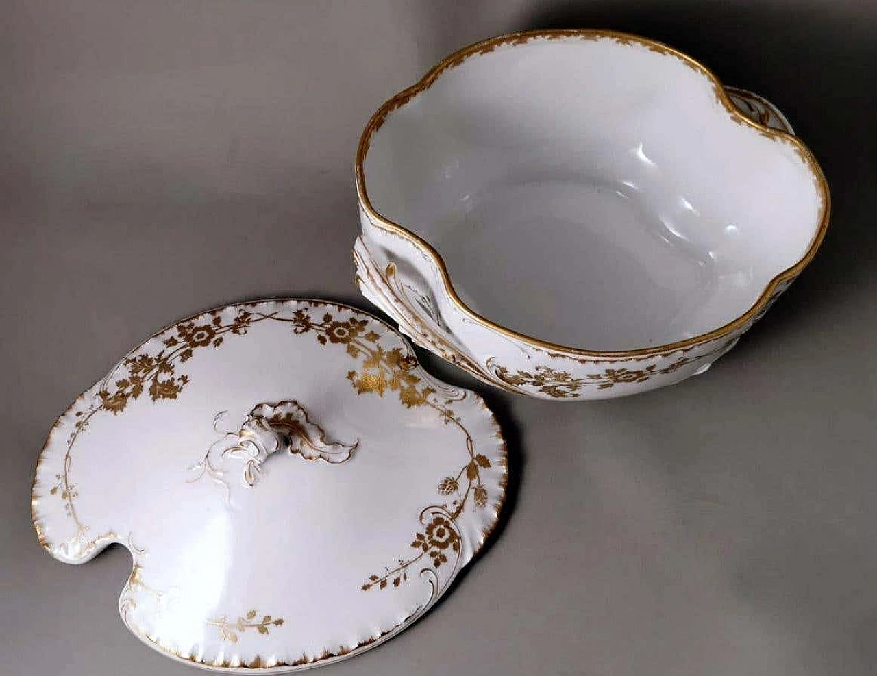 White porcelain tureen with gilt decoration by Haviland & Co Limoges, early 20th century 11