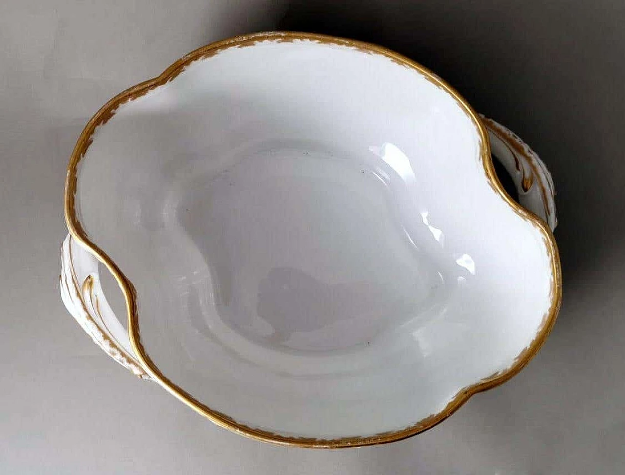 White porcelain tureen with gilt decoration by Haviland & Co Limoges, early 20th century 13