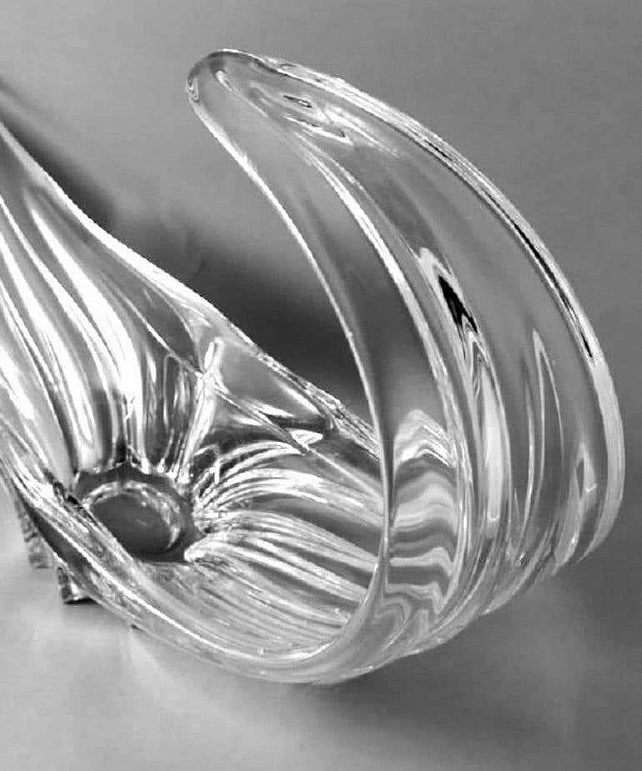 Lead crystal centrepiece in the style of Cristalleries de Vannes-le-Chatel, 1950s 9