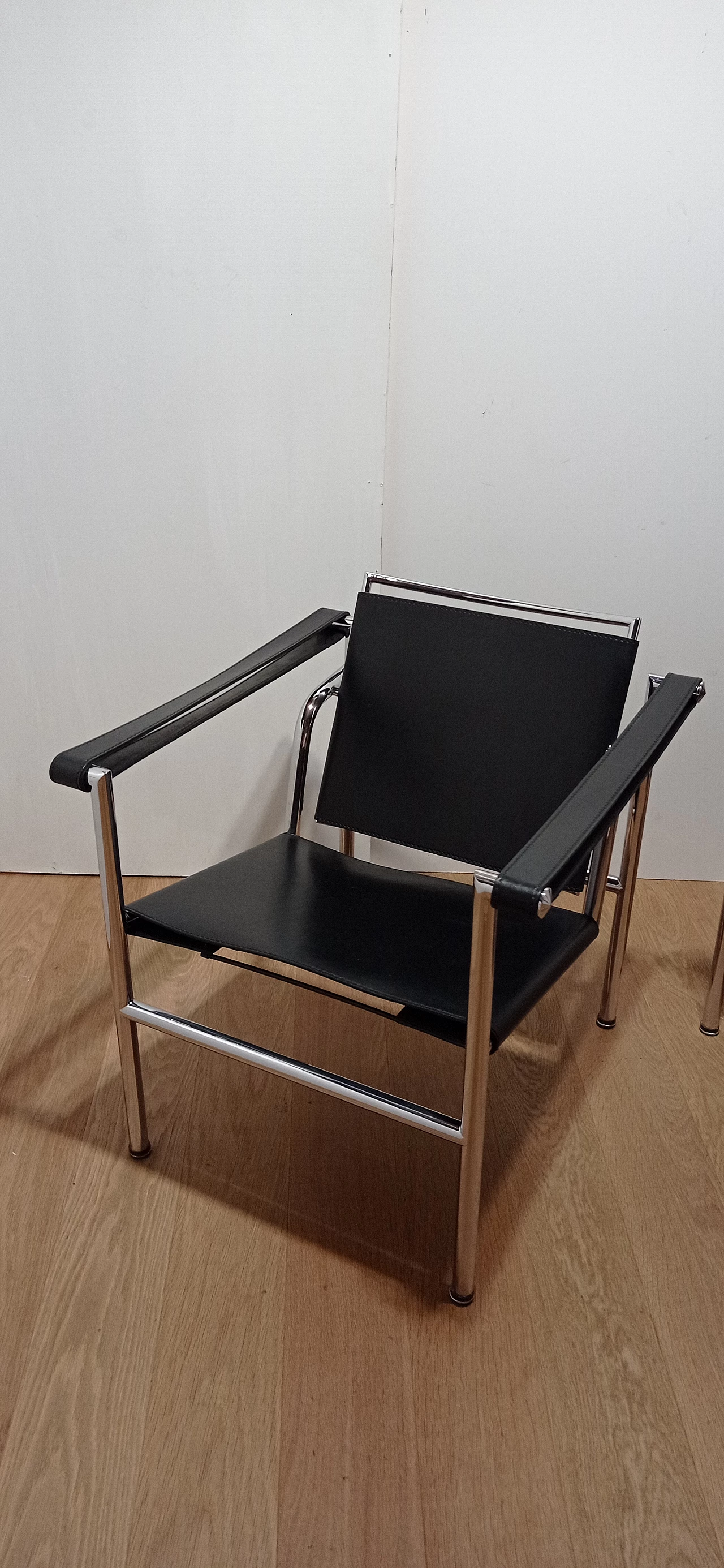 Coppia di poltrone LC1 di Le Corbusier, Jeanneret e Perriand per MDF Italia, anni '80 34