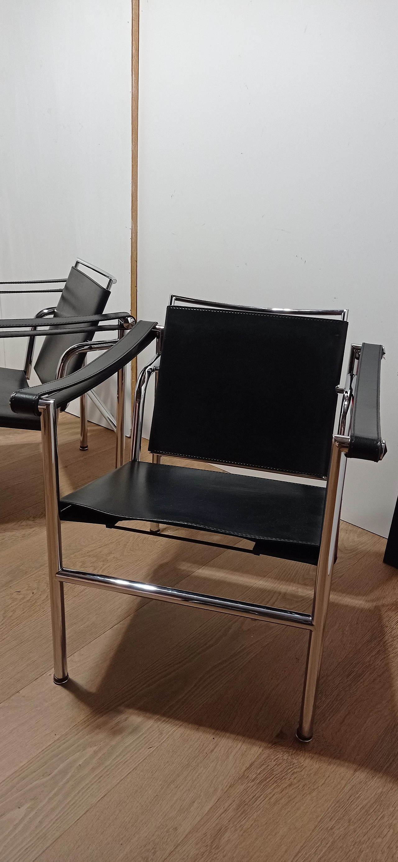 Pair of LC1 armchairs by Le Corbusier, Jeanneret and Perriand for MDF Italia, 1980s 42