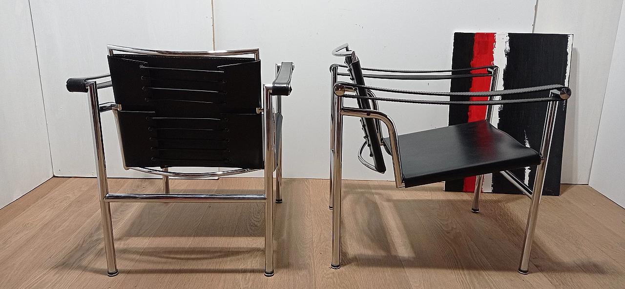 Coppia di poltrone LC1 di Le Corbusier, Jeanneret e Perriand per MDF Italia, anni '80 81