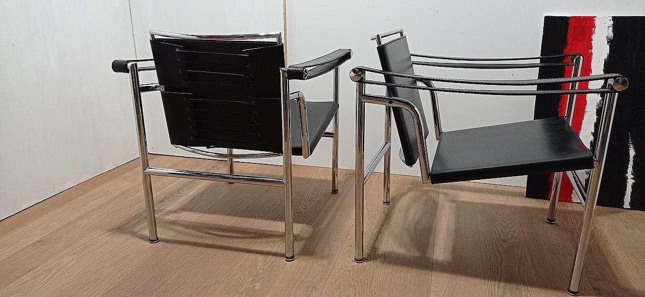 Pair of LC1 armchairs by Le Corbusier, Jeanneret and Perriand for MDF Italia, 1980s 83