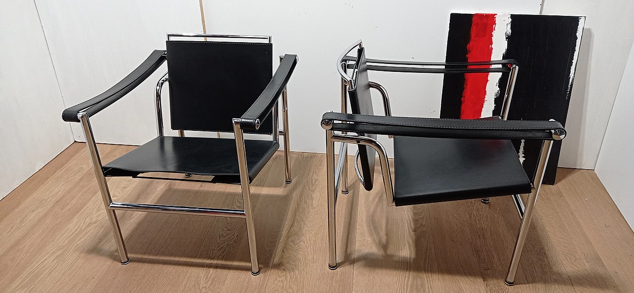 Pair of LC1 armchairs by Le Corbusier, Jeanneret and Perriand for MDF Italia, 1980s 113