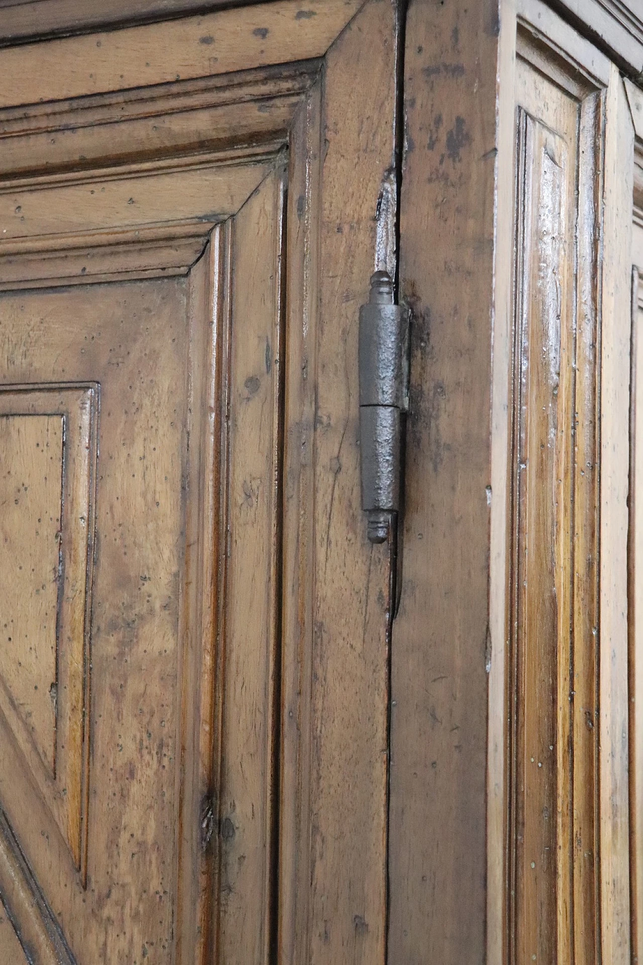 Louis XIV solid walnut wardrobe, late 17th century 6