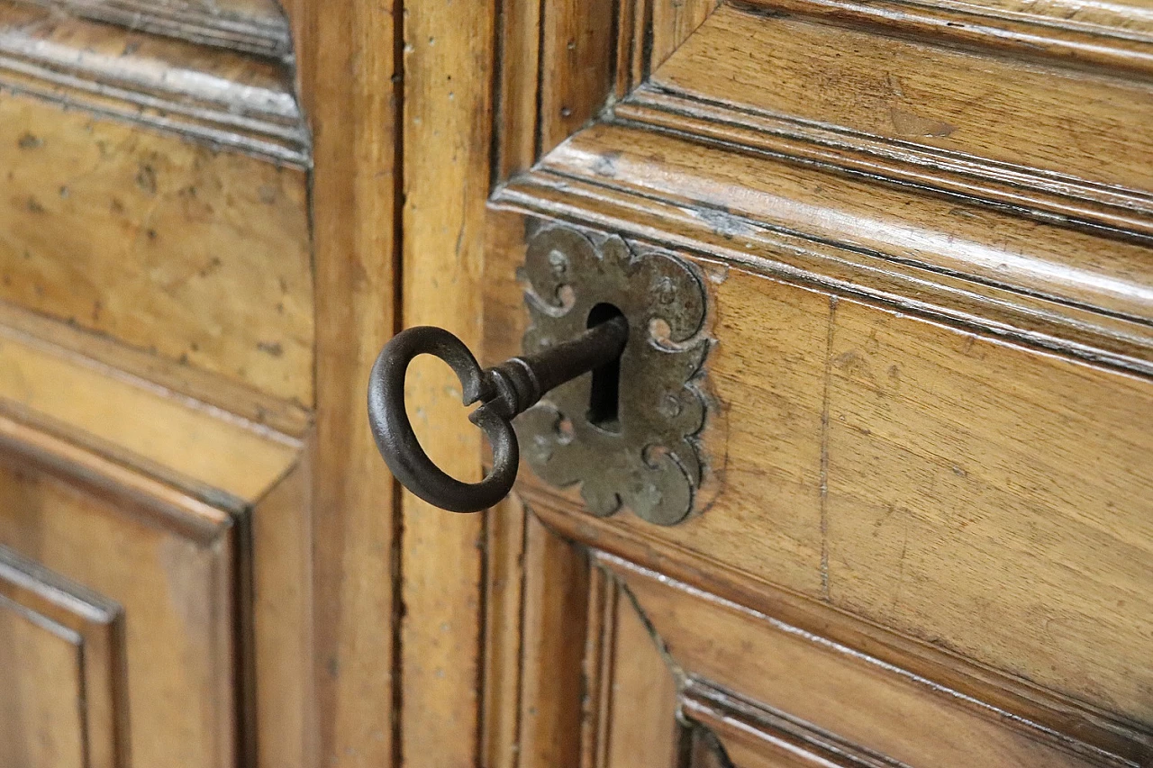 Louis XIV solid walnut wardrobe, late 17th century 8