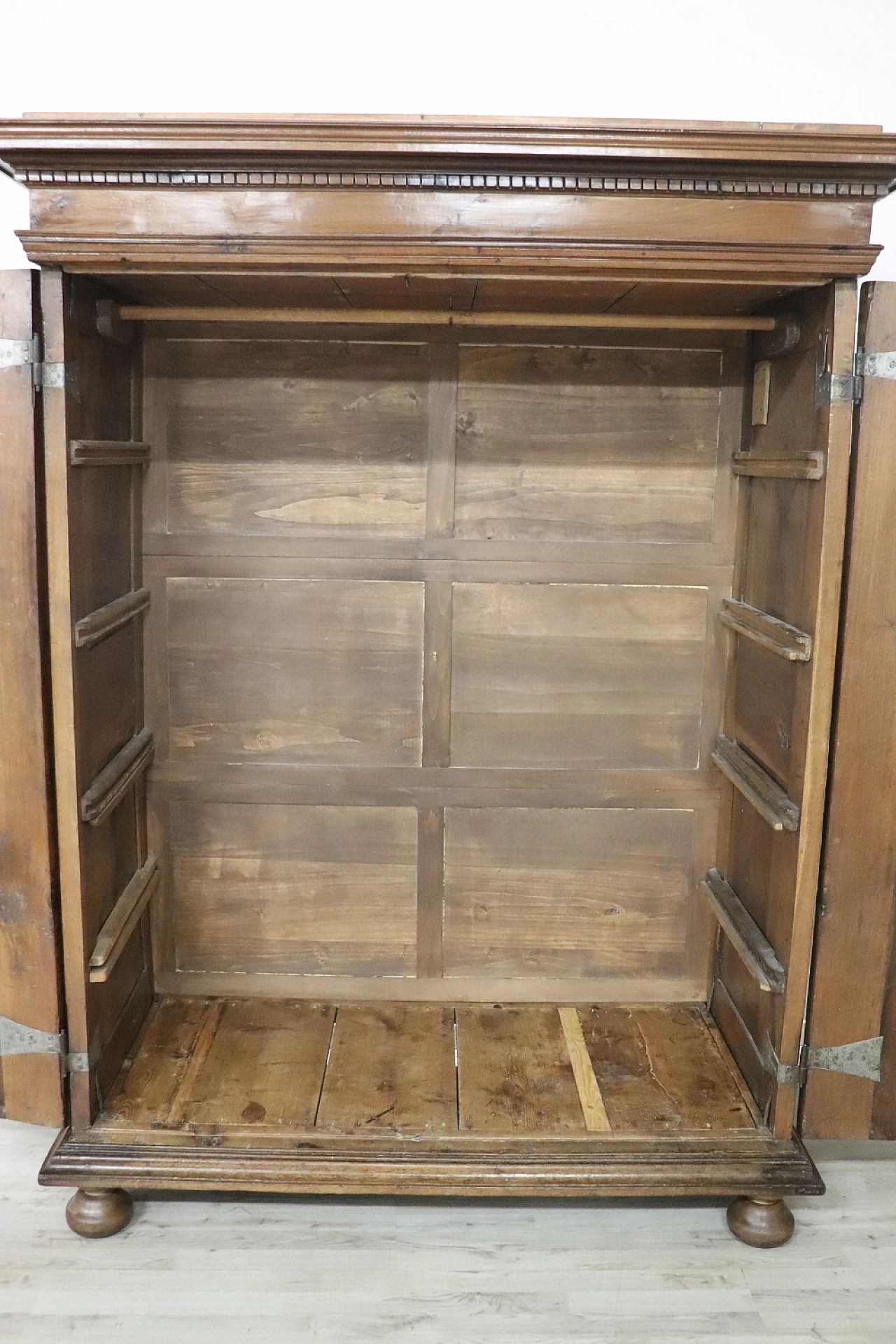 Louis XIV solid walnut wardrobe, late 17th century 17