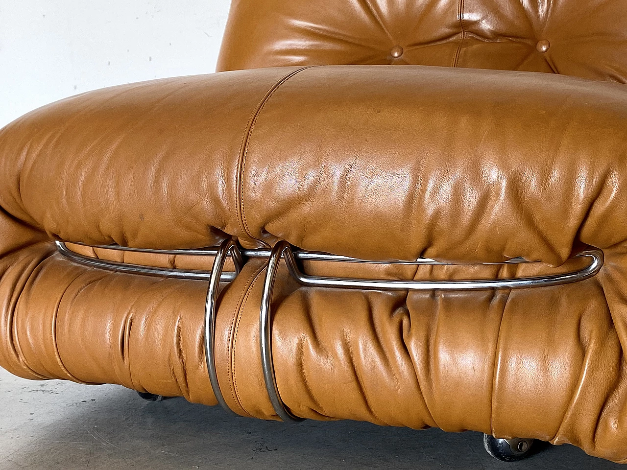 Pair of Soriana leather armchairs by Afra & Tobia Scarpa for Cassina, 1970s 22