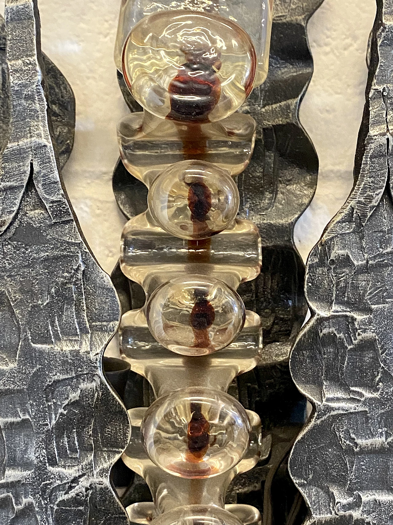 Brutalist four-light wall lamp in wrought iron and glass, 1960s 13