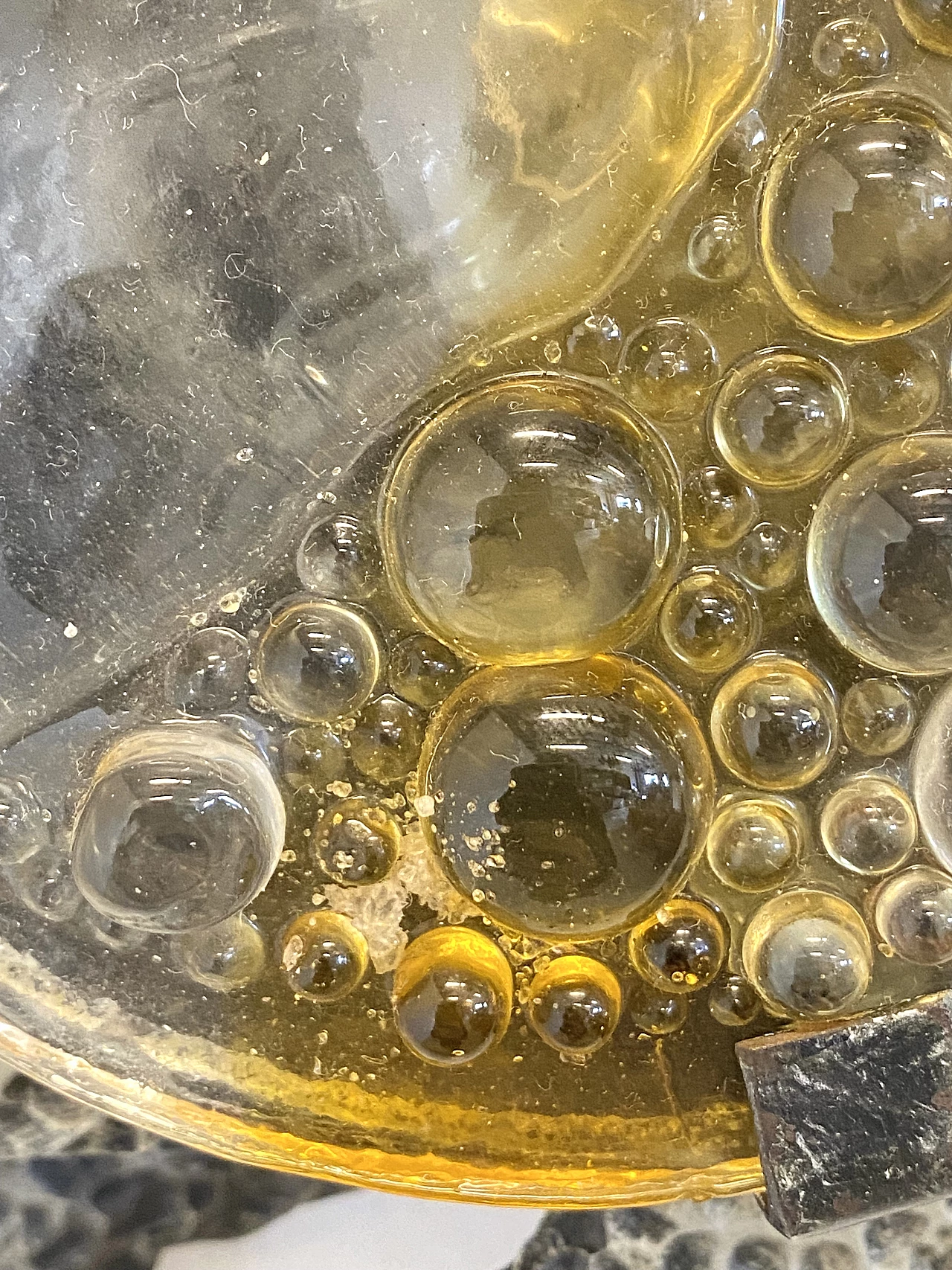 Brutalist two-light wall lamp in wrought iron and glass, 1960s 4