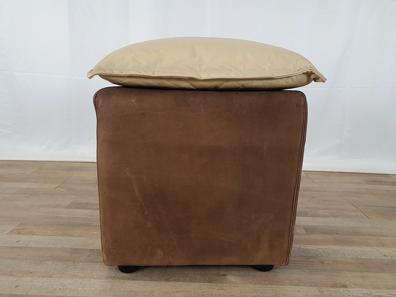 Leather and suede armchair with footstool, 1970s 27