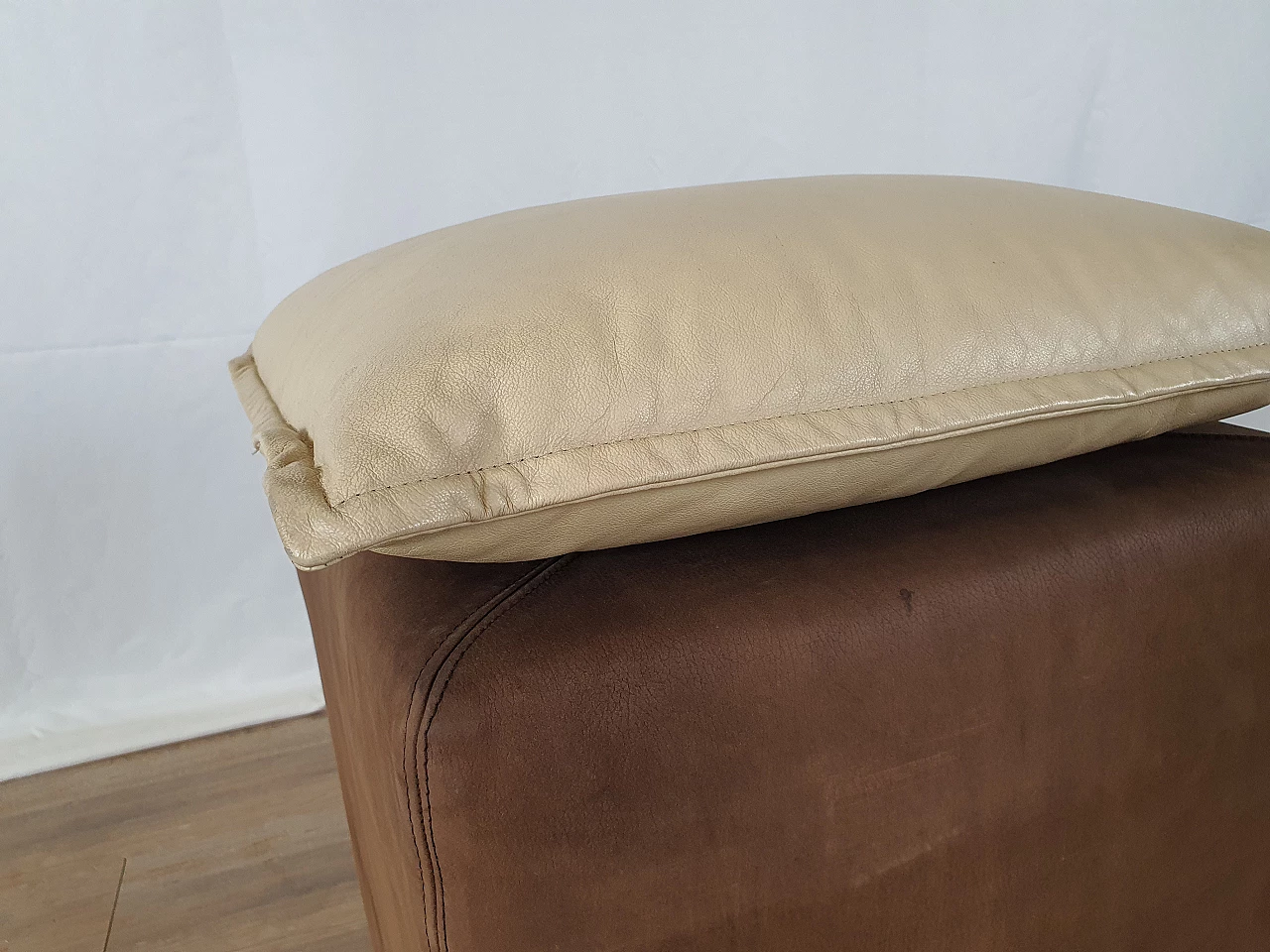 Leather and suede armchair with footstool, 1970s 32