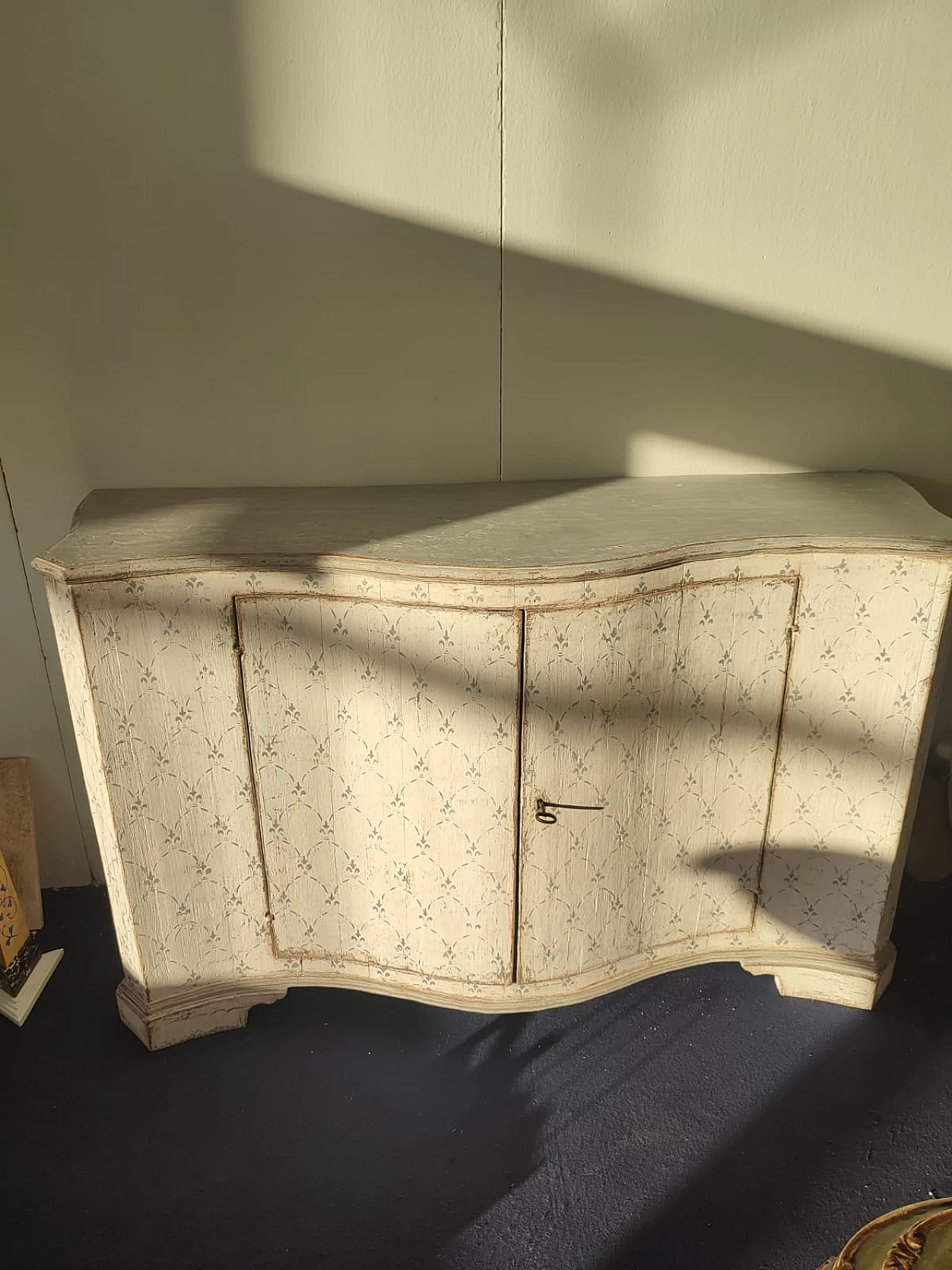 Credenza trentina in abete laccato, inizio '800 7