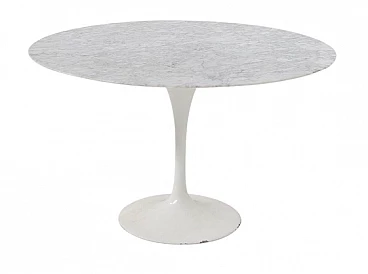 Tavolo rotondo in marmo e alluminio attribuito a Eero Saarinen, anni '70