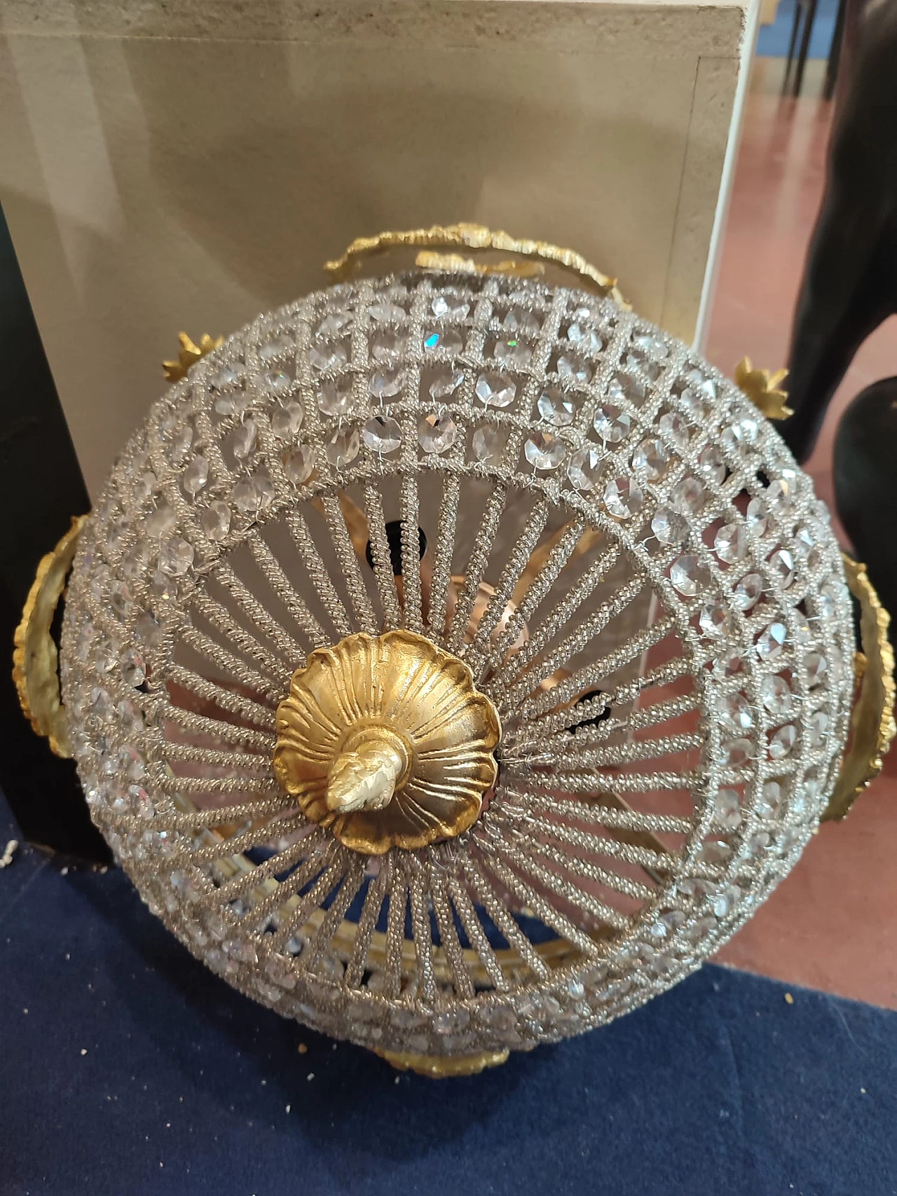 Plafoniera in bronzo con prismi di vetro in stile Impero, anni '70 1