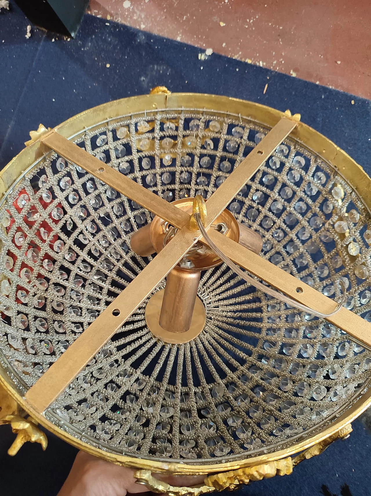 Plafoniera in bronzo con prismi di vetro in stile Impero, anni '70 2