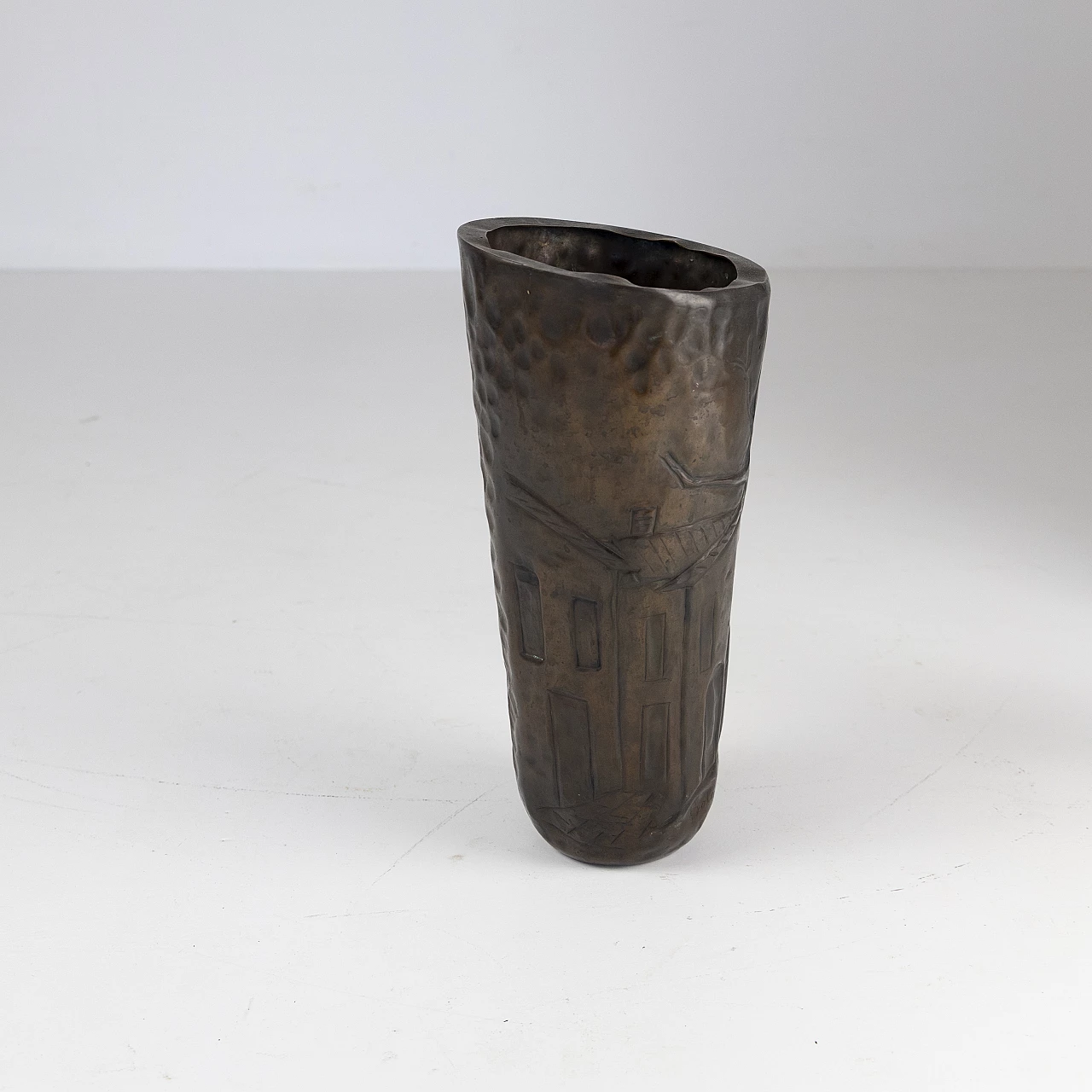 Vaso in rame decorato firmato Bolex, anni '50 12