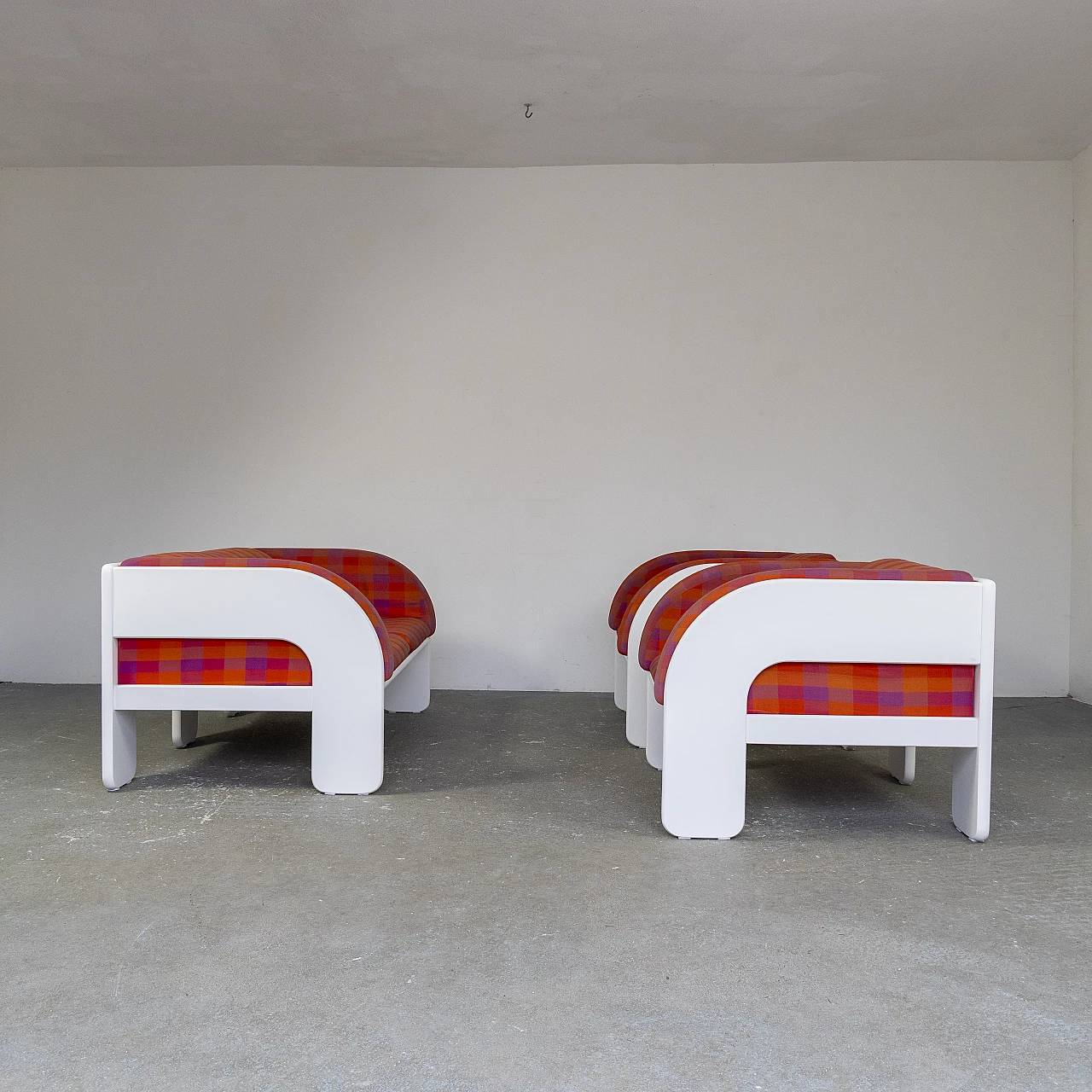 Sofa and pair of armchairs in lacquered wood, 1970s 1