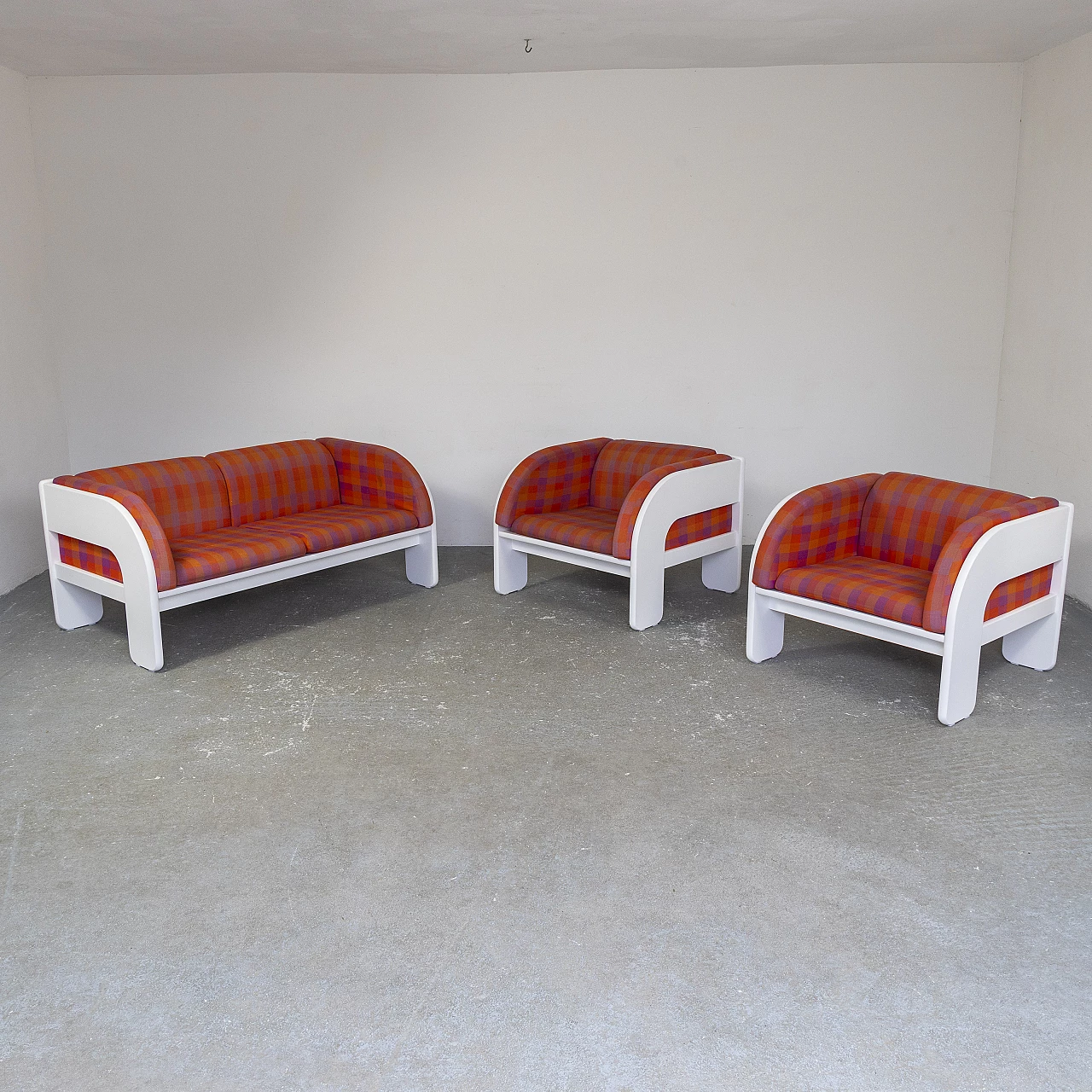 Sofa and pair of armchairs in lacquered wood, 1970s 3
