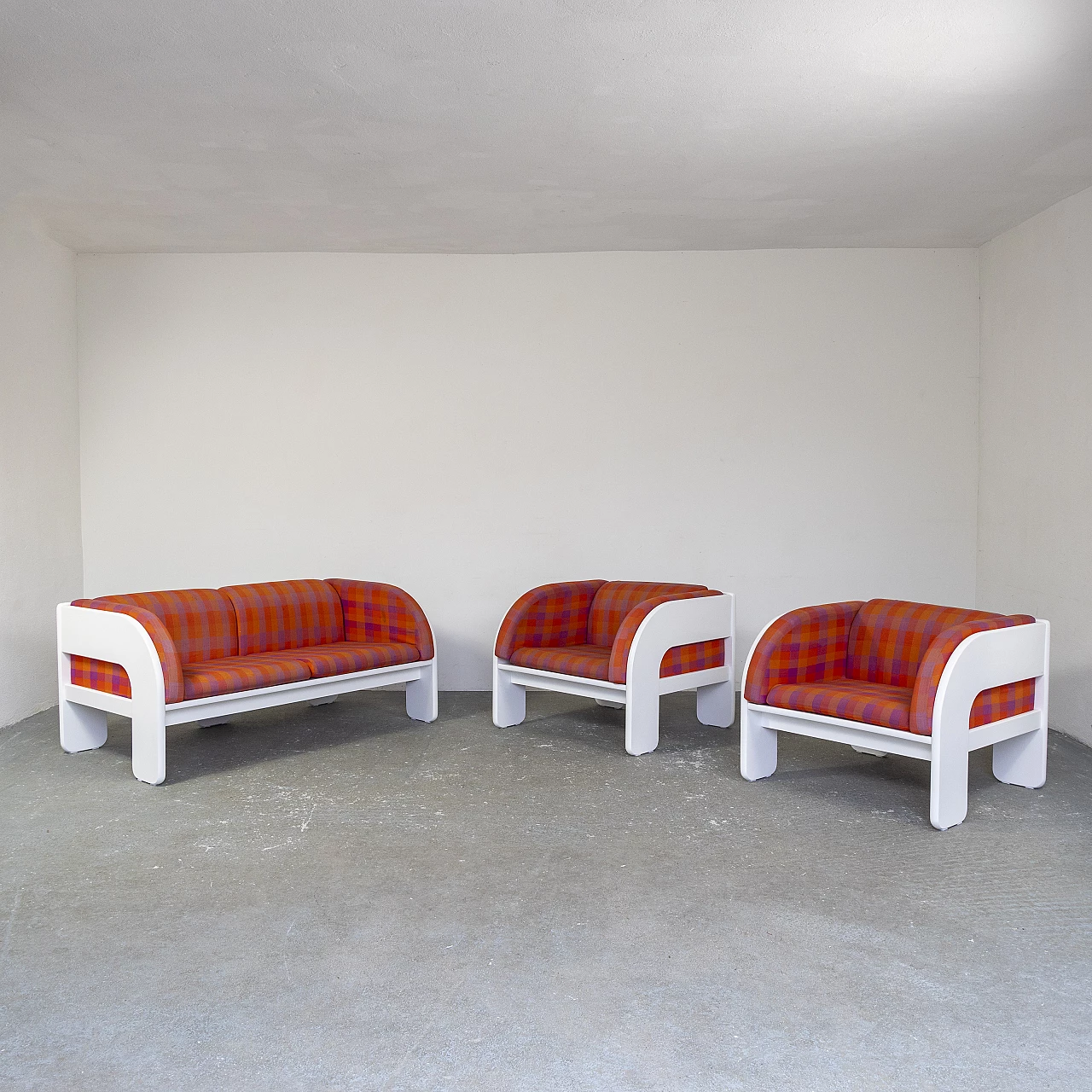 Sofa and pair of armchairs in lacquered wood, 1970s 4