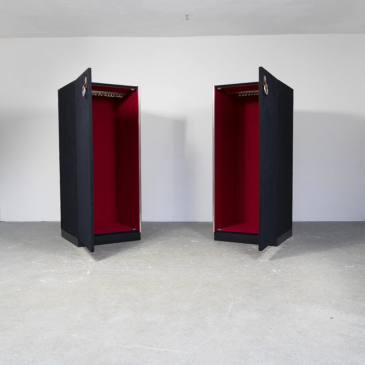 Pair of cabinets by Guido Faleschini for Mariani, 1970s 1