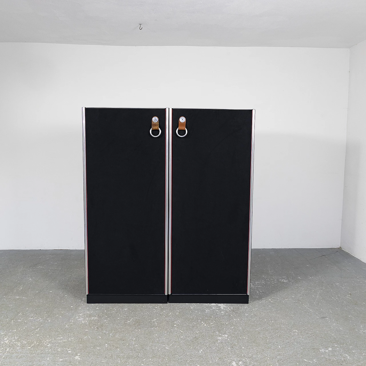 Pair of cabinets by Guido Faleschini for Mariani, 1970s 7