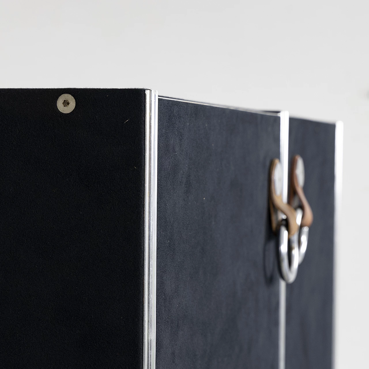 Pair of cabinets by Guido Faleschini for Mariani, 1970s 10