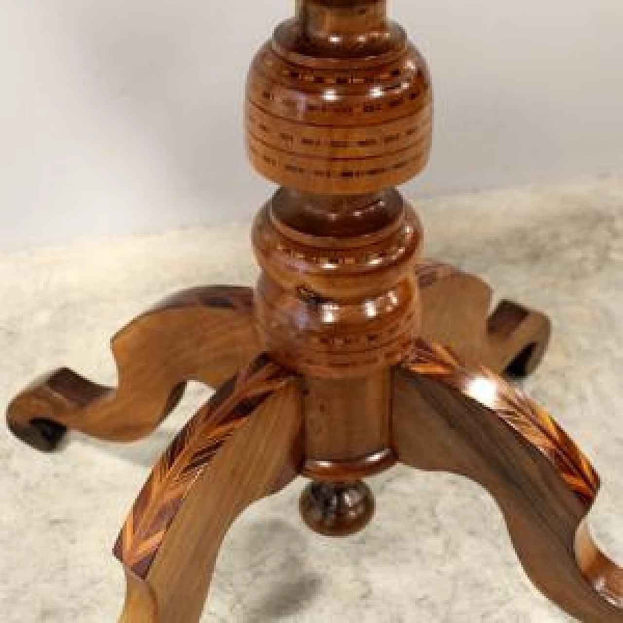 Tavolino Rolo in noce intarsiato, '800 6