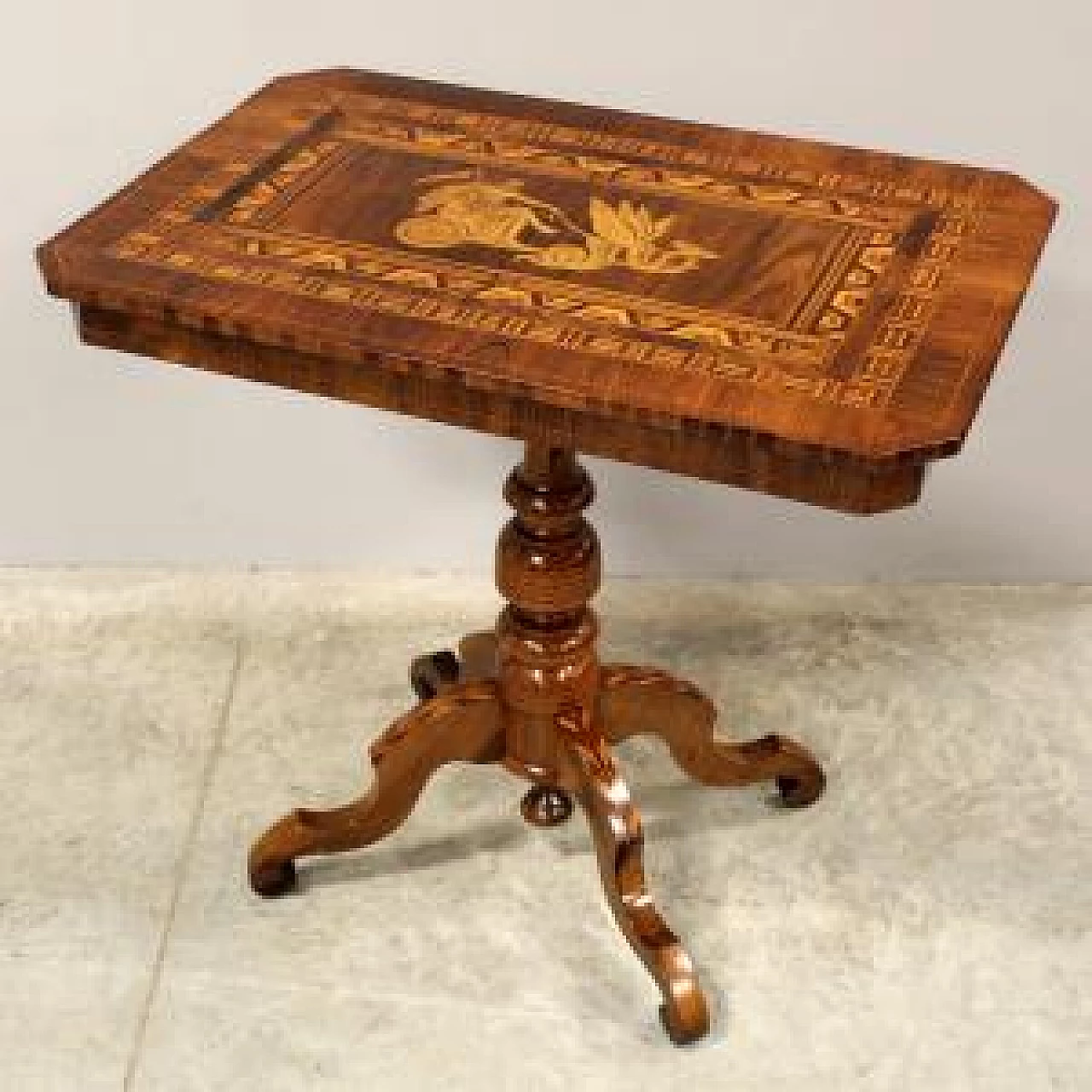 Rolo inlaid walnut coffee table, 19th century 9